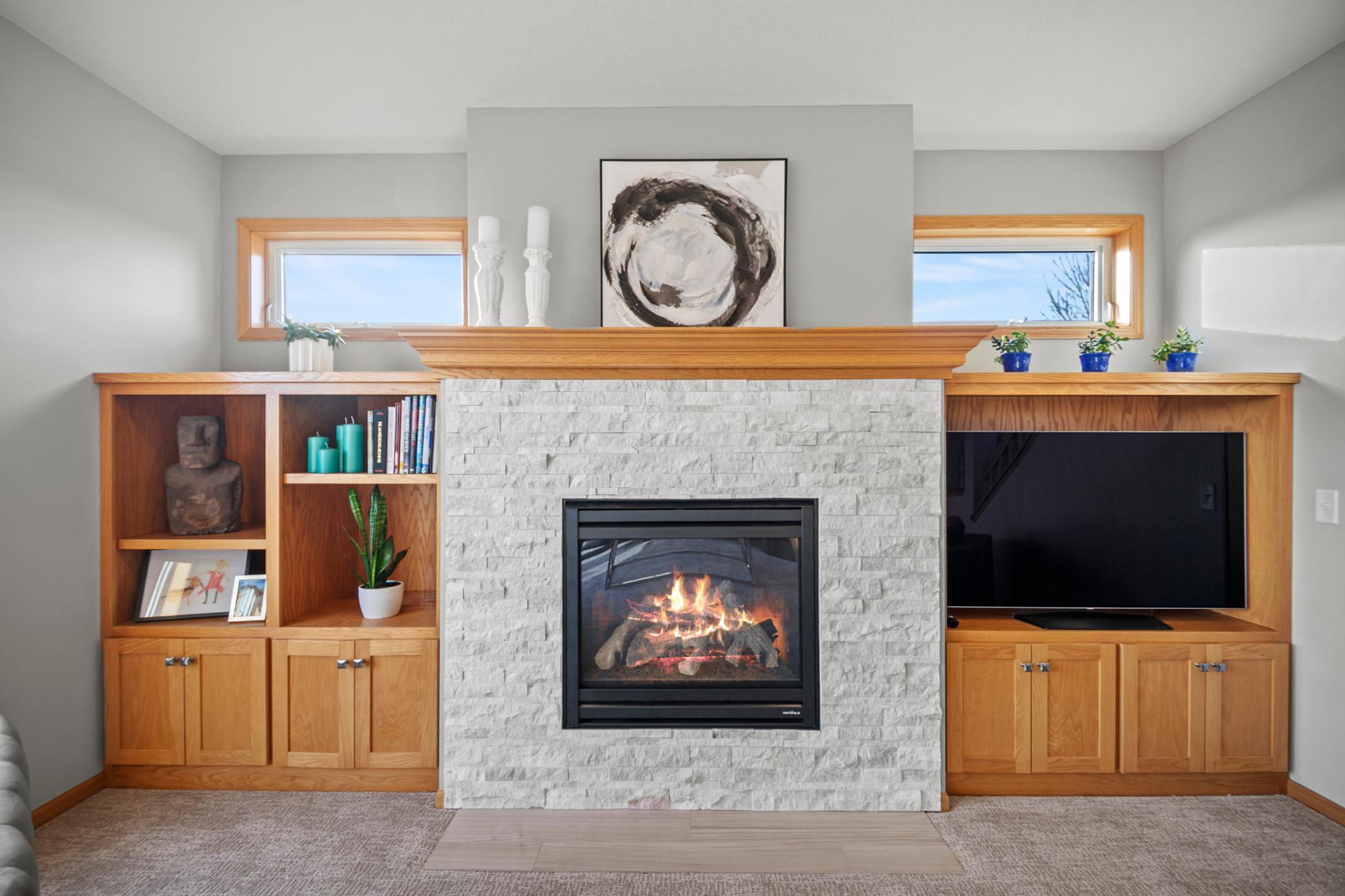 1850 White Oak Lane NE