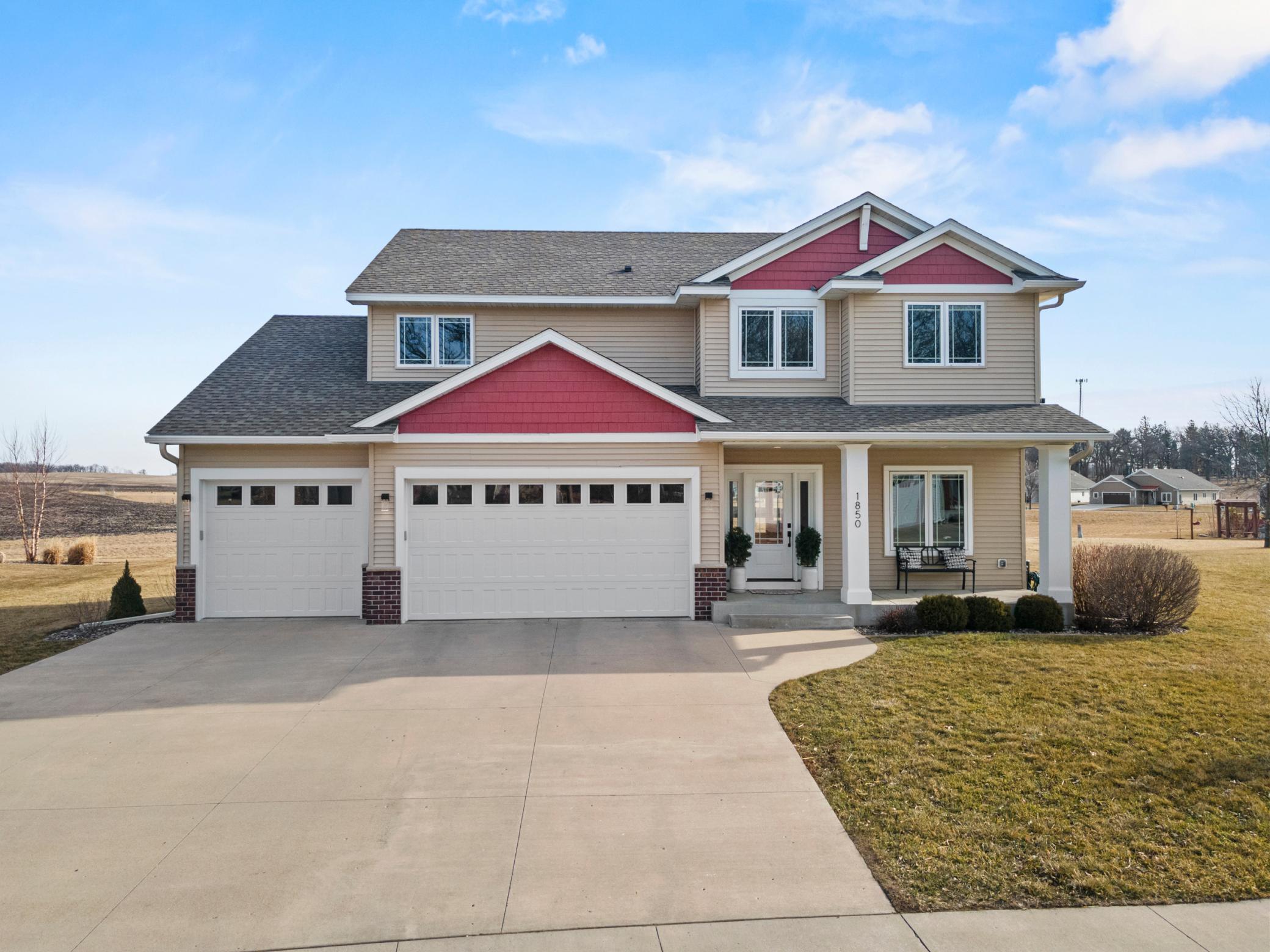 1850 White Oak Lane NE