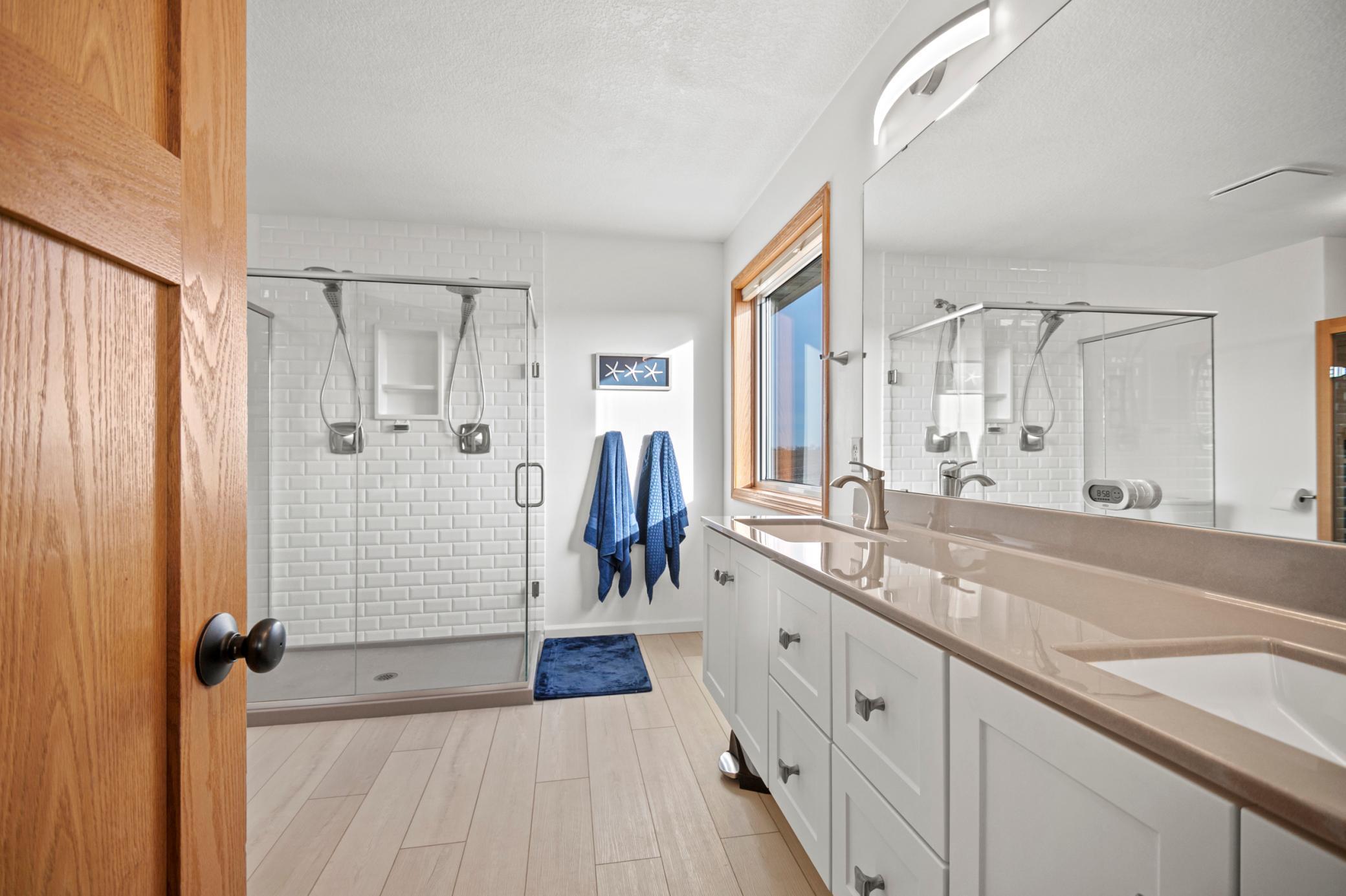 1850 White Oak Lane NE