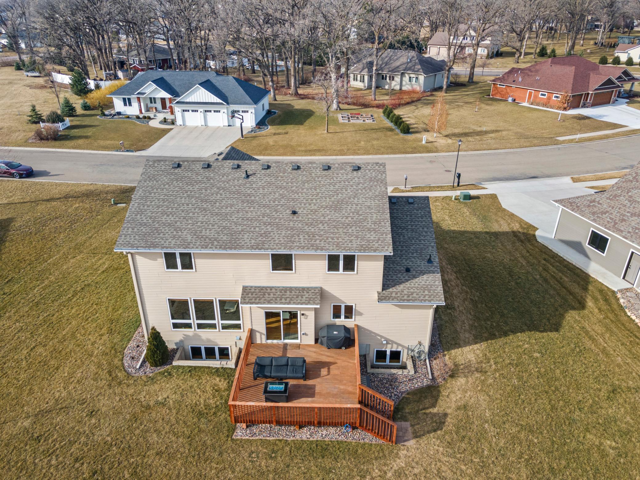 1850 White Oak Lane NE