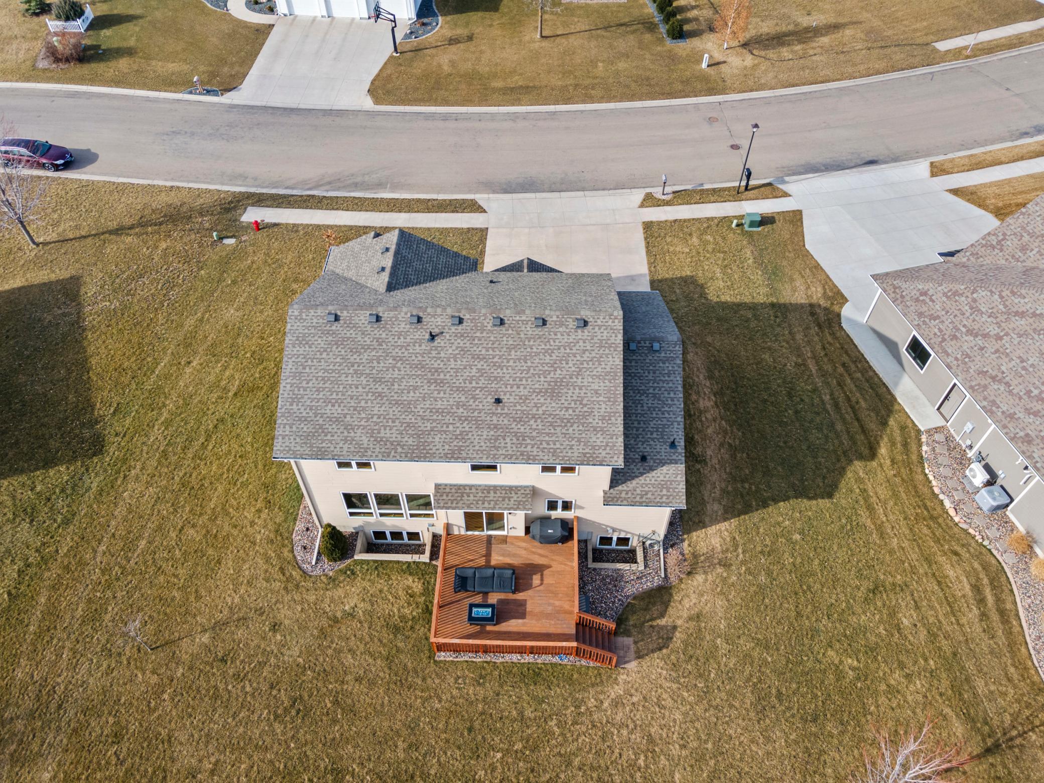 1850 White Oak Lane NE