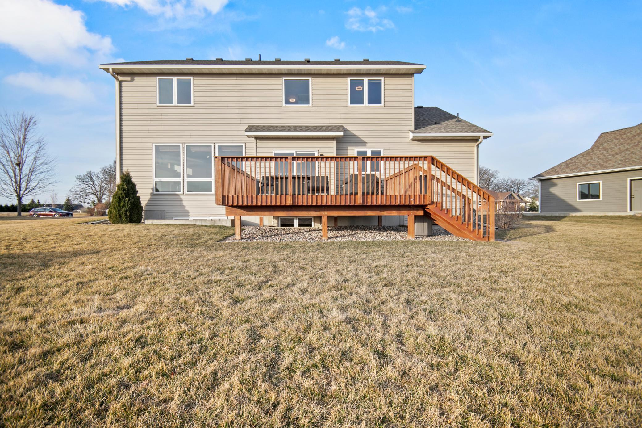 1850 White Oak Lane NE