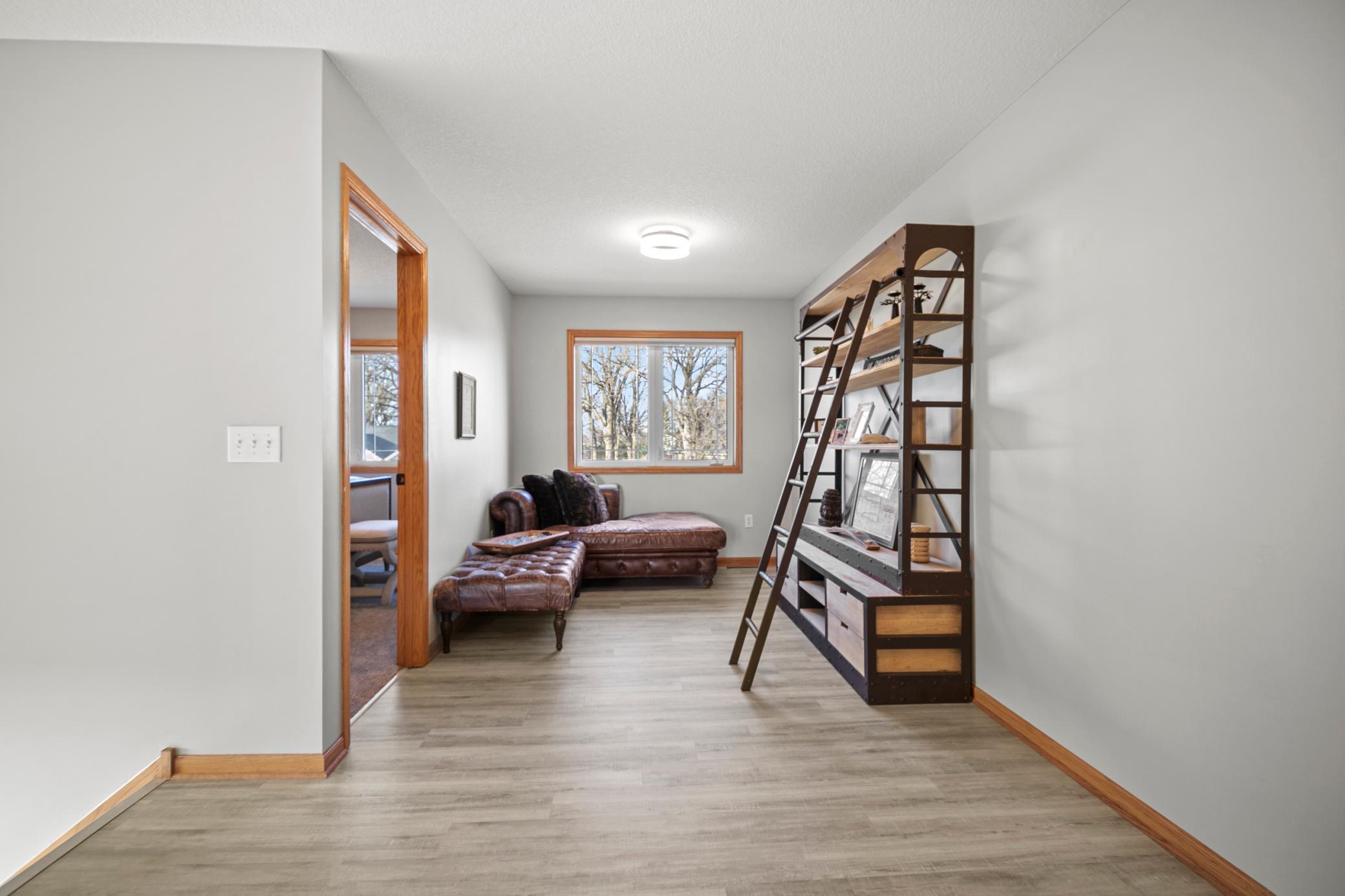 1850 White Oak Lane NE