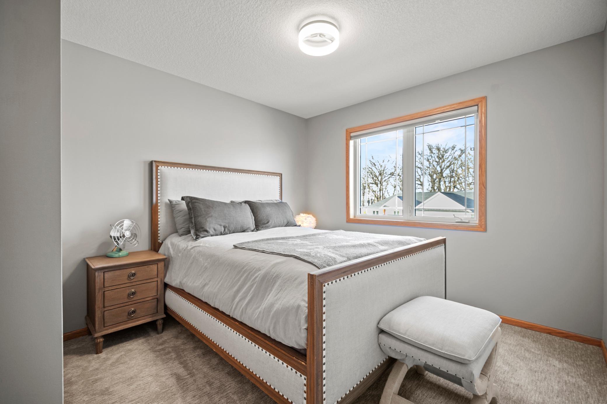 1850 White Oak Lane NE