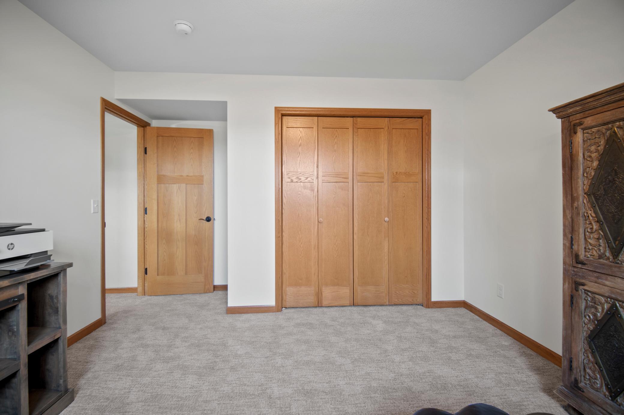 1850 White Oak Lane NE