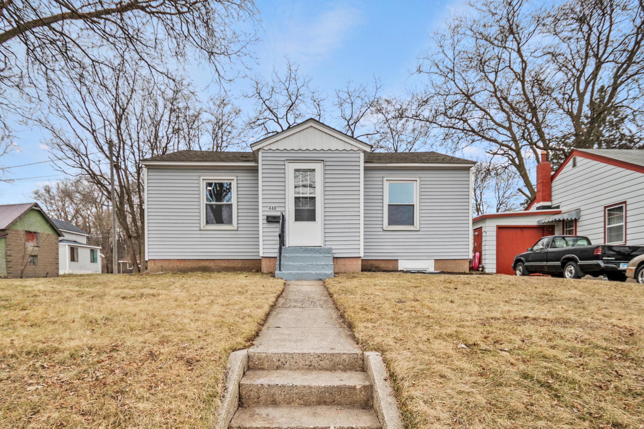 440 Riverside Avenue