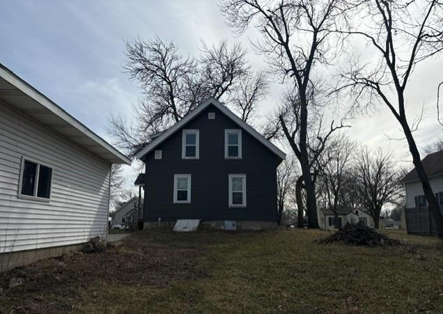 224 W Holly Street