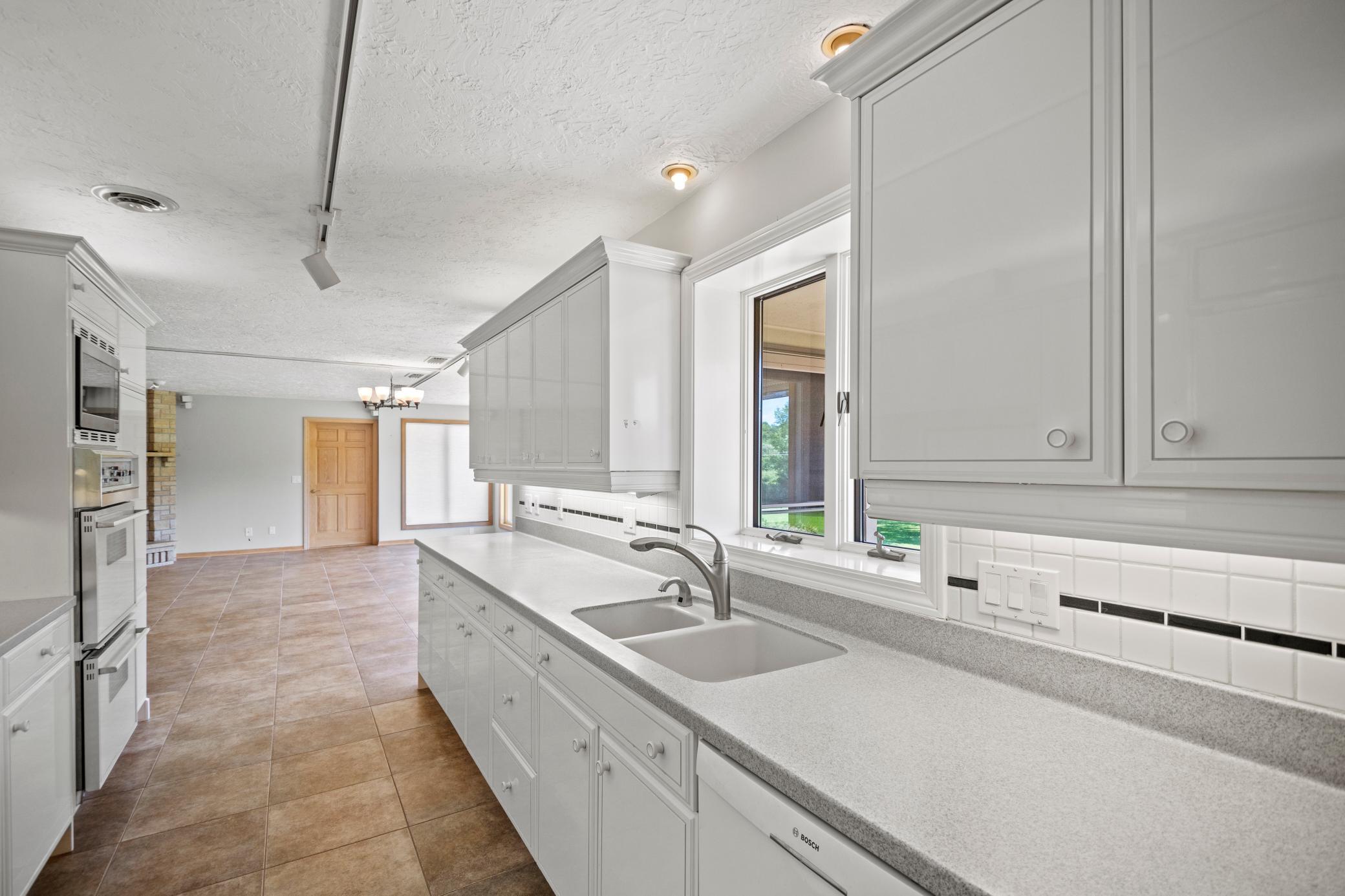 645 Riverwood Drive SW