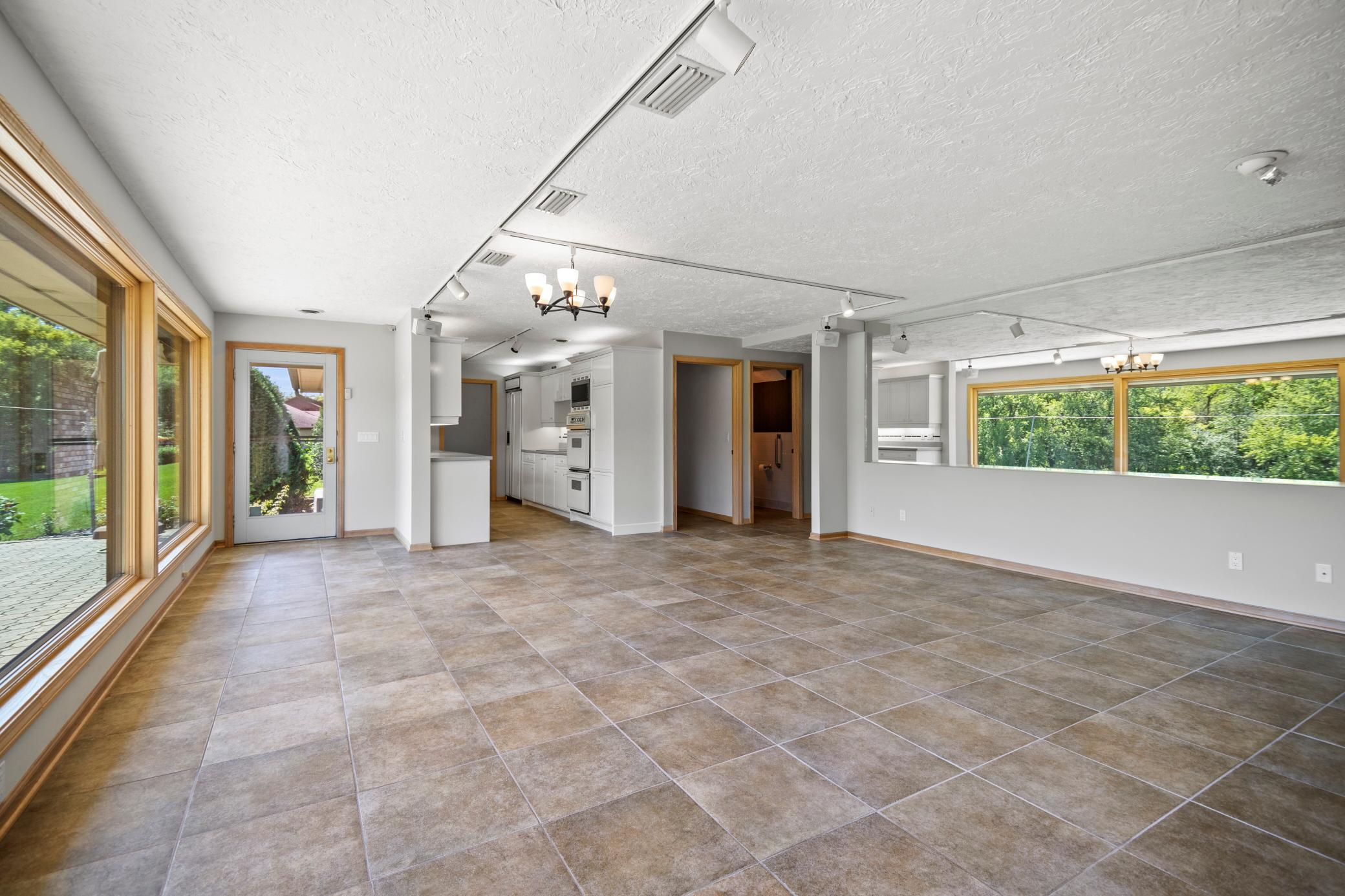 645 Riverwood Drive SW