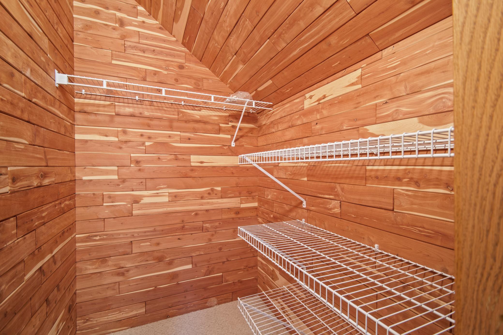 645 Riverwood Drive SW