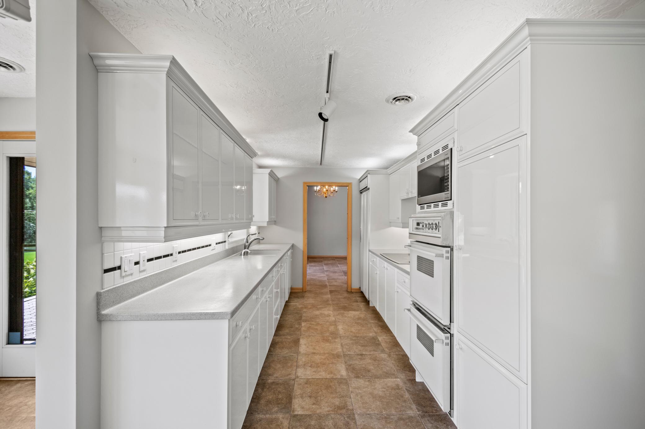 645 Riverwood Drive SW