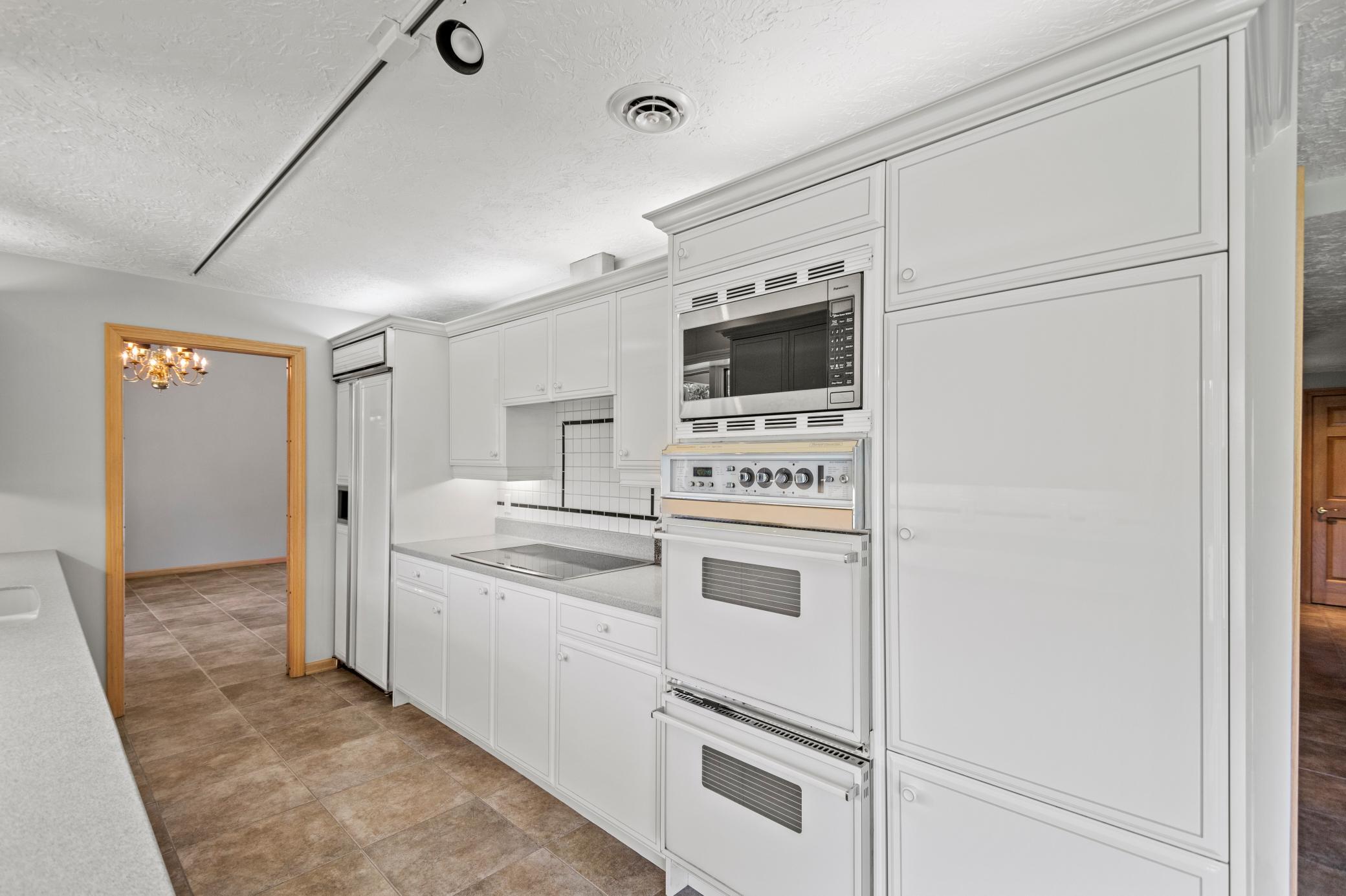 645 Riverwood Drive SW