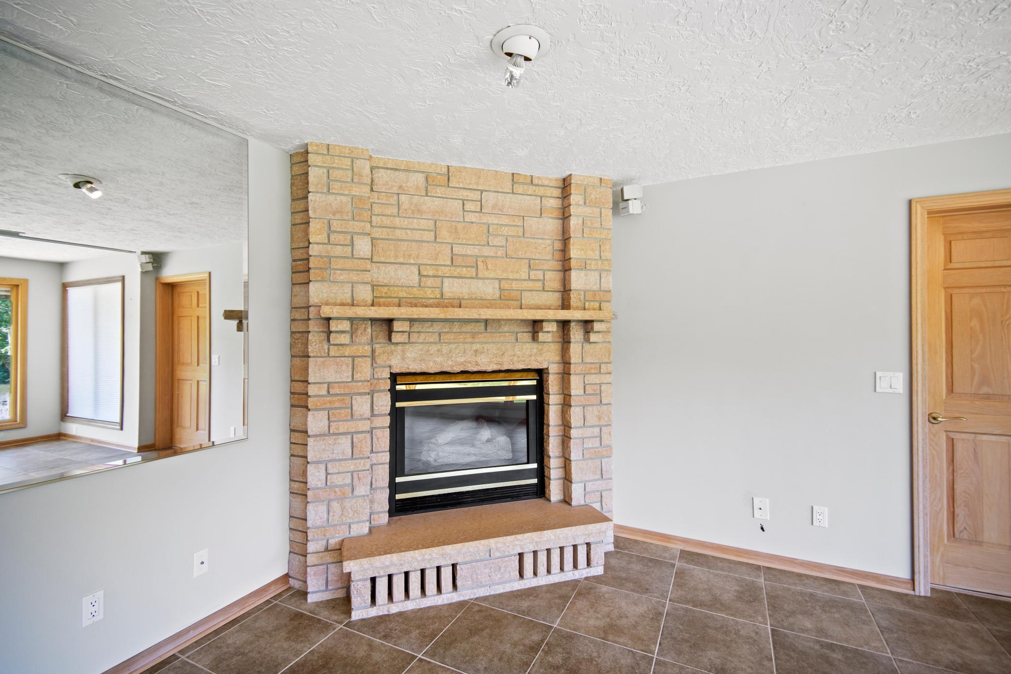 645 Riverwood Drive SW