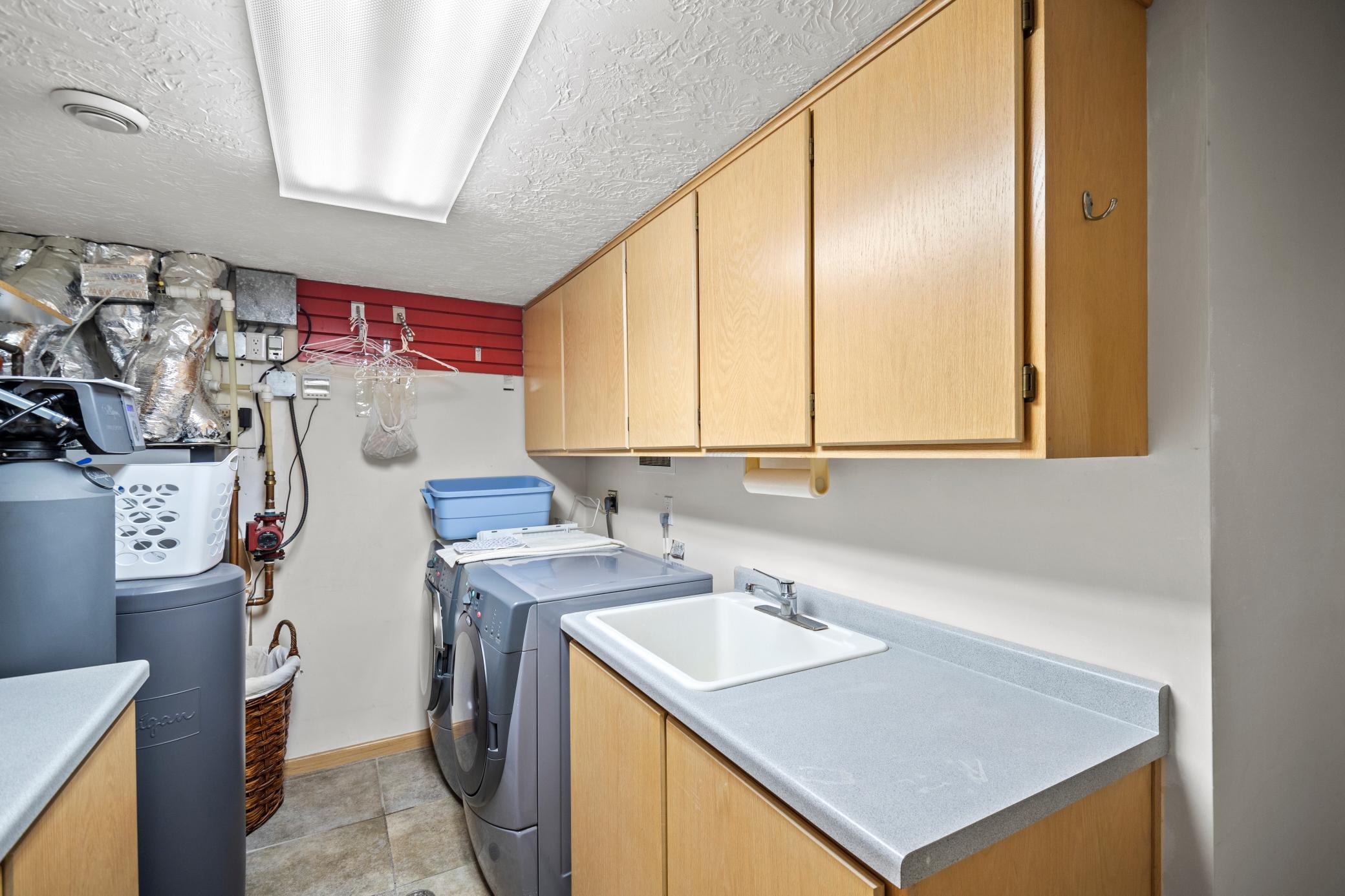 645 Riverwood Drive SW