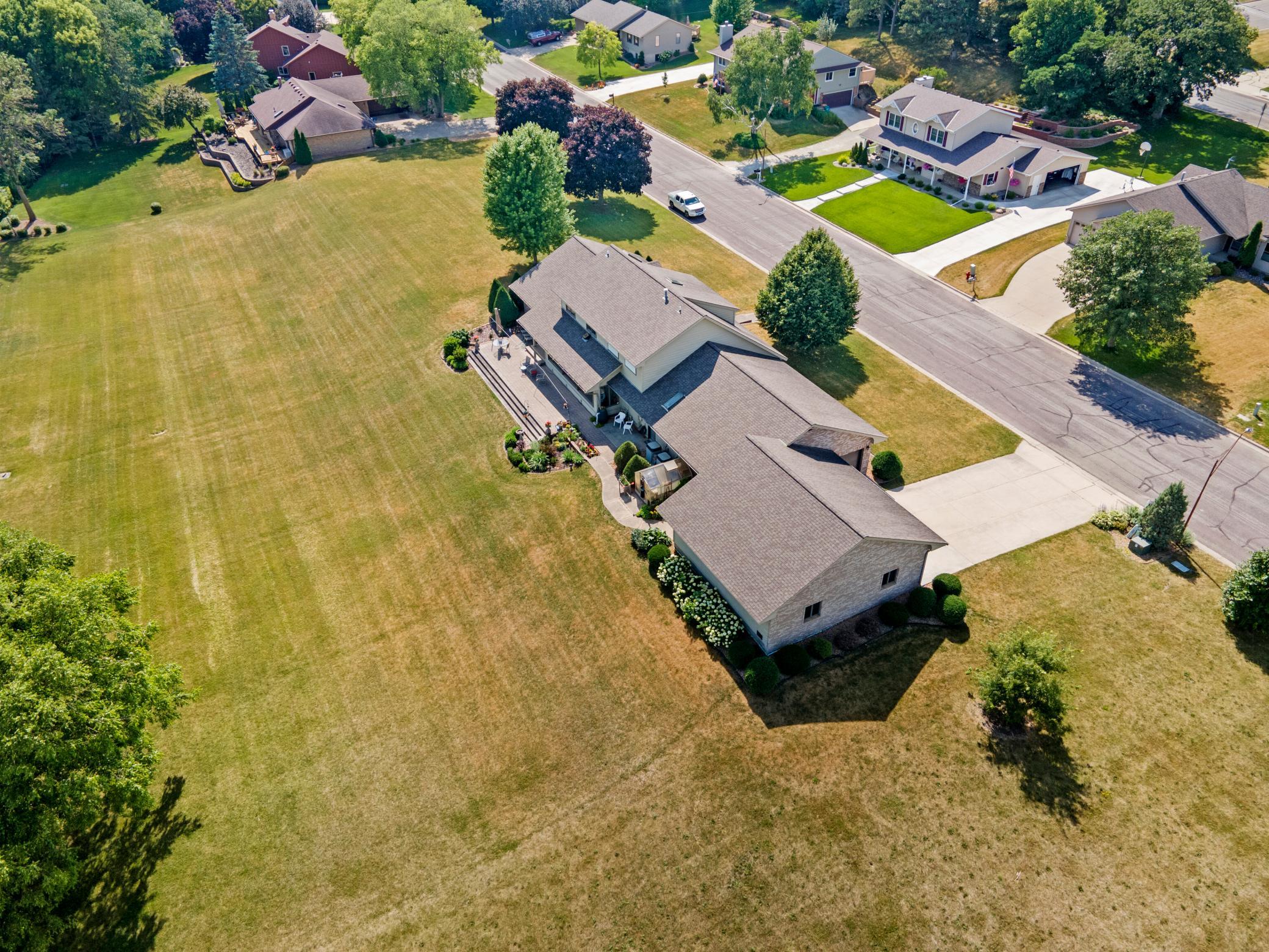 645 Riverwood Drive SW