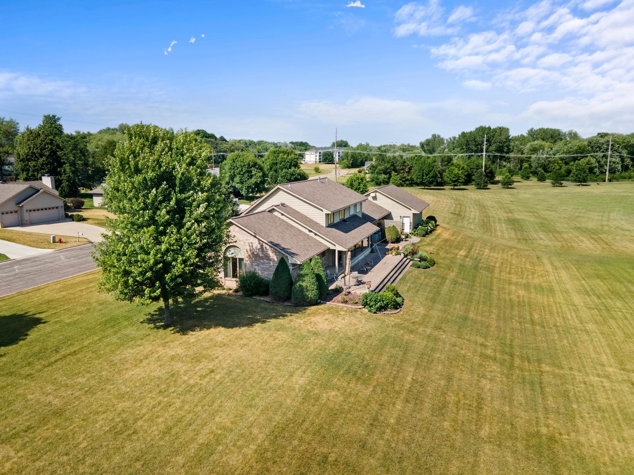 645 Riverwood Drive SW