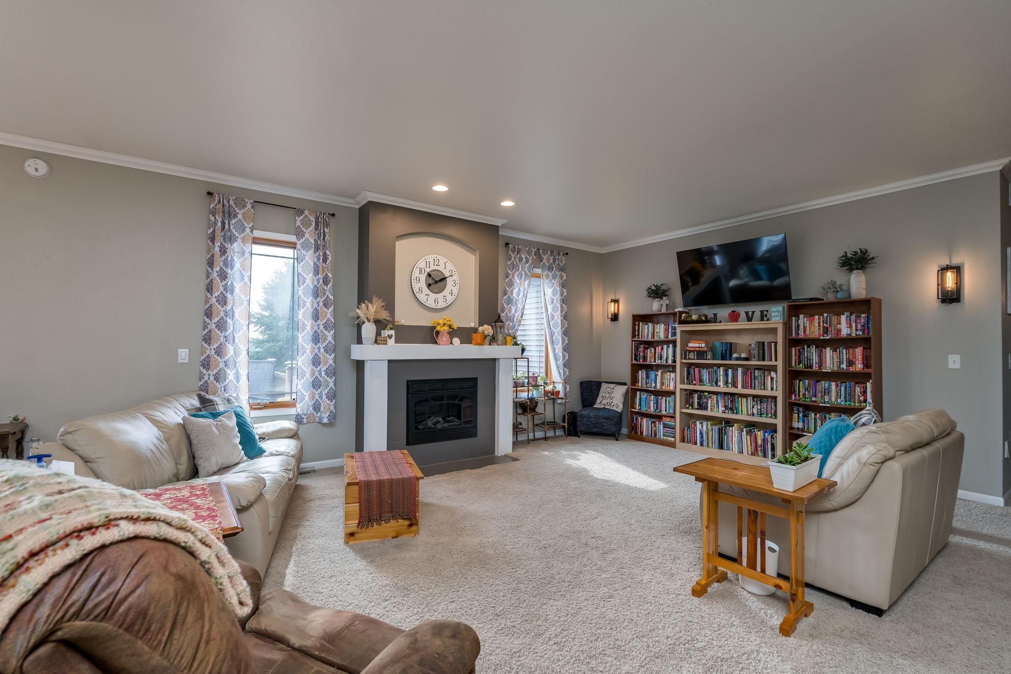 87 Evergreen Court