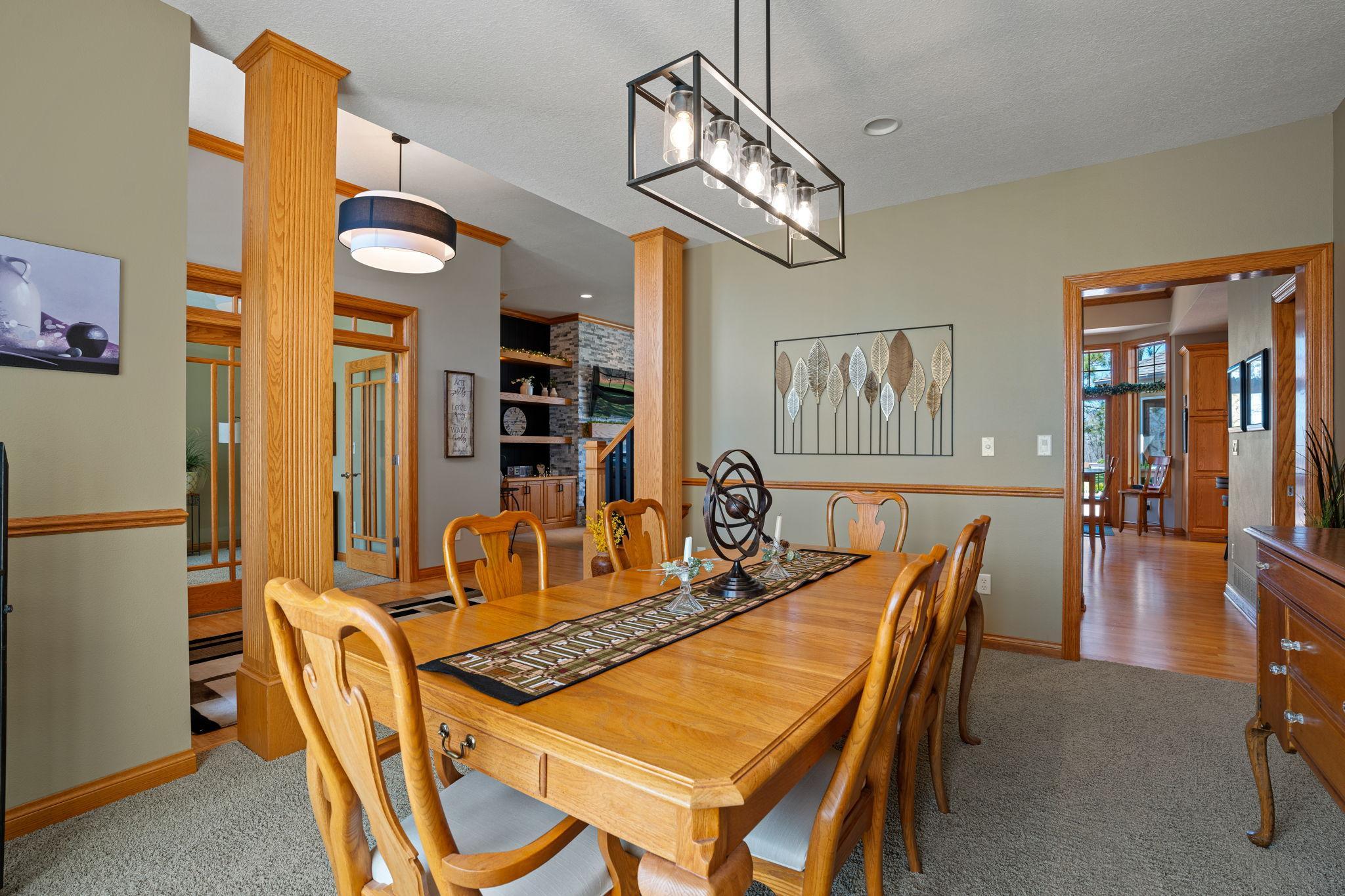 1958 Woodcrest Drive NE