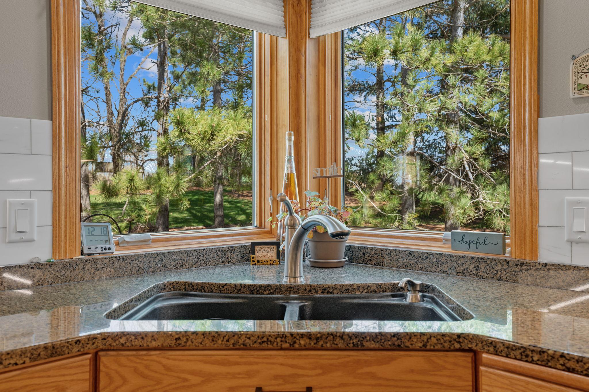 1958 Woodcrest Drive NE