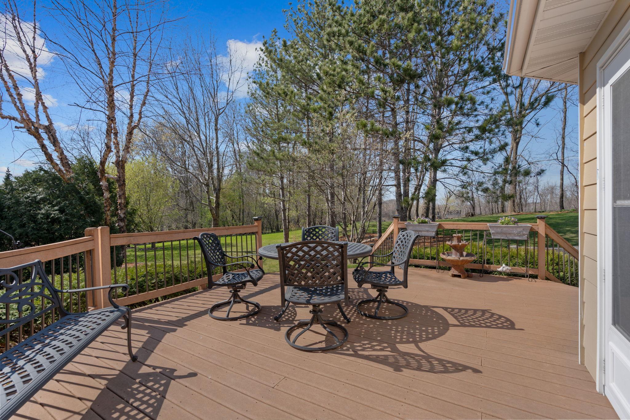 1958 Woodcrest Drive NE