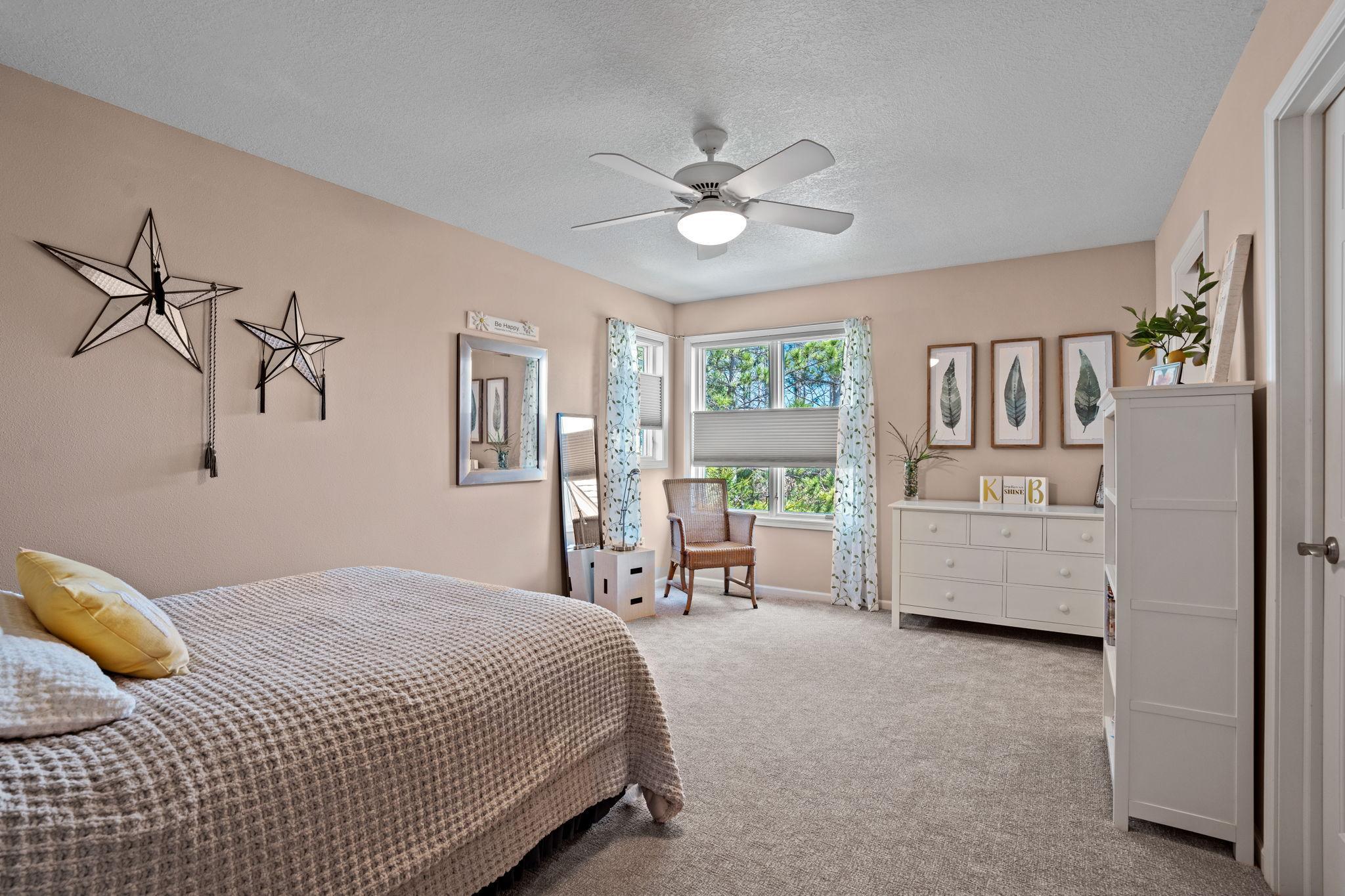 1958 Woodcrest Drive NE