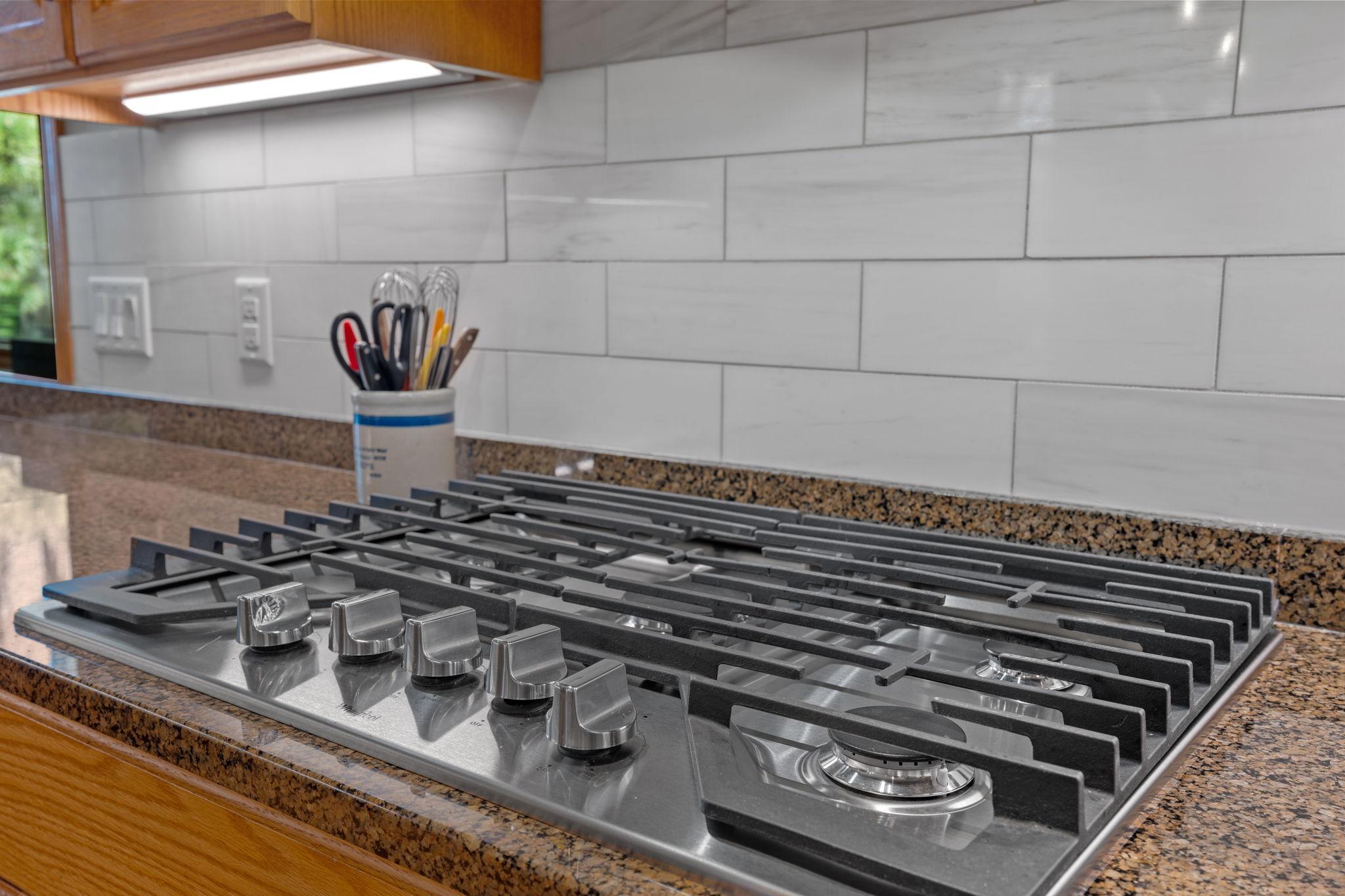 1958 Woodcrest Drive NE