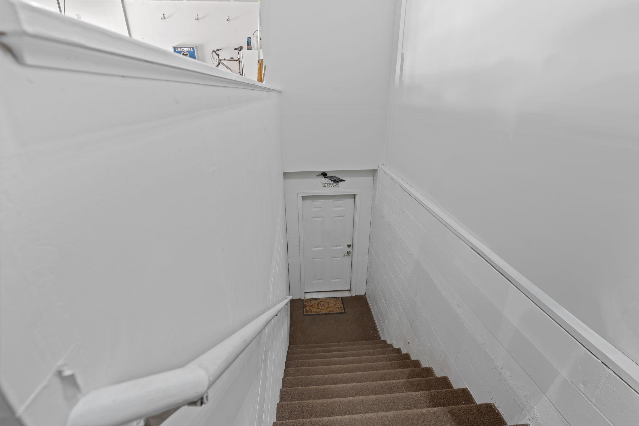 1958 Woodcrest Drive NE