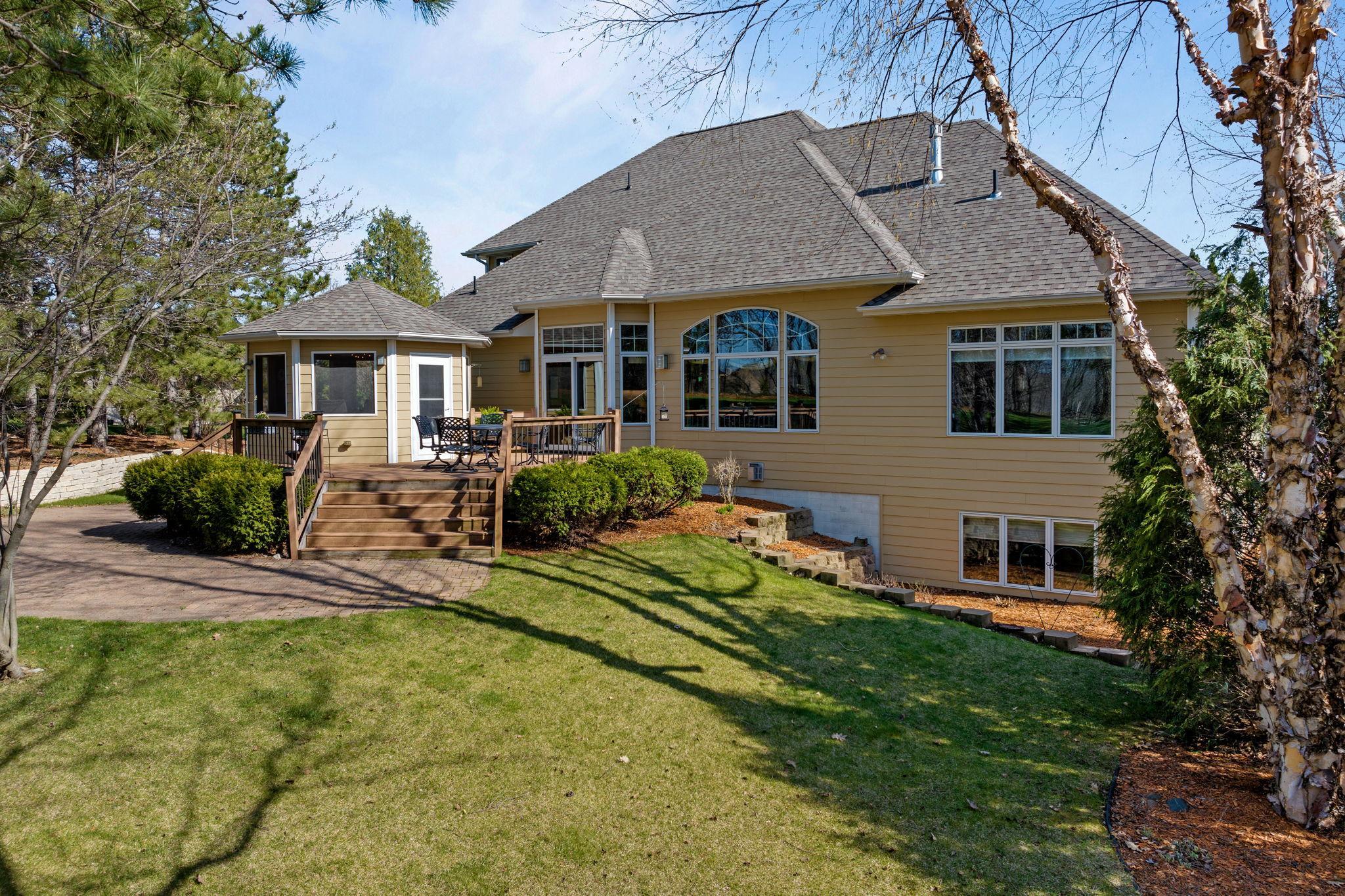 1958 Woodcrest Drive NE