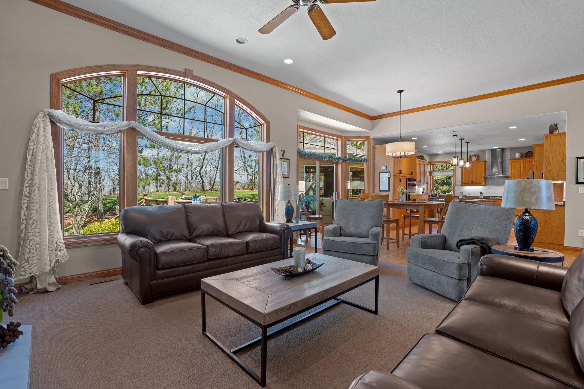 1958 Woodcrest Drive NE