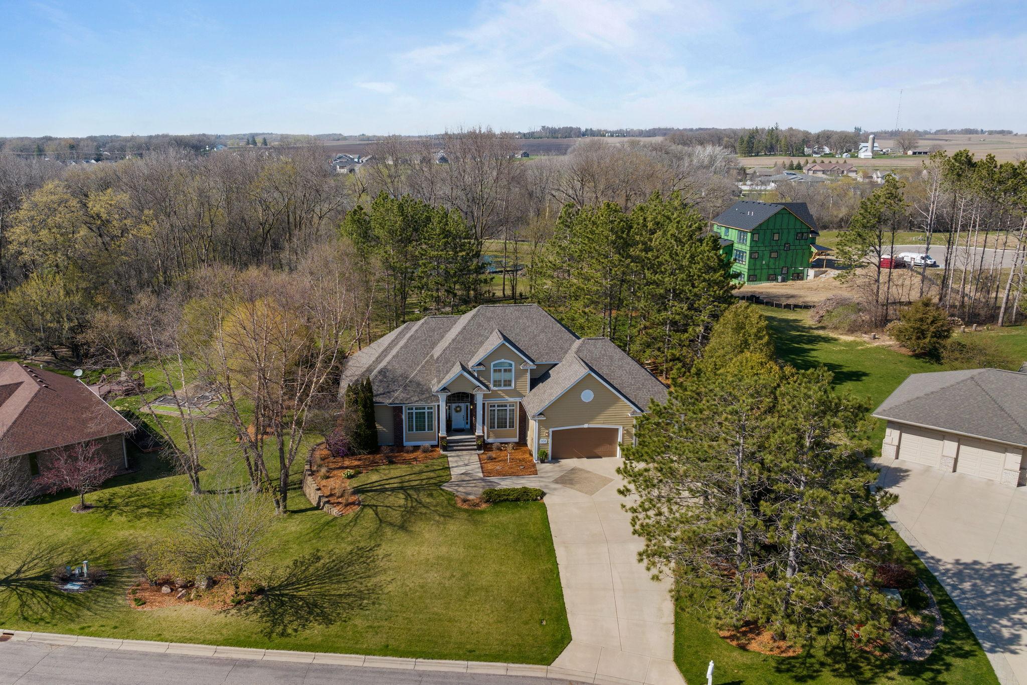 1958 Woodcrest Drive NE