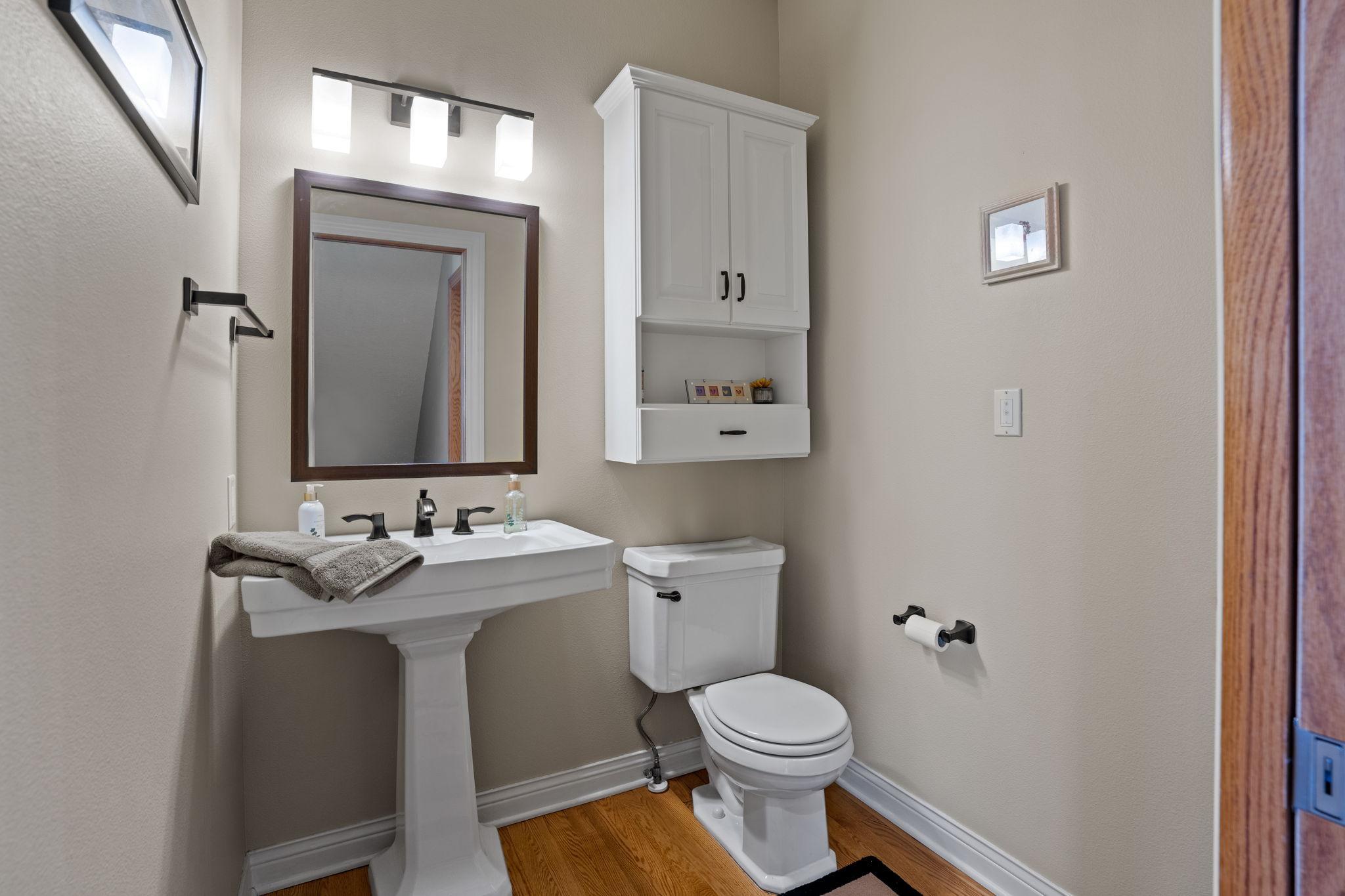 1958 Woodcrest Drive NE