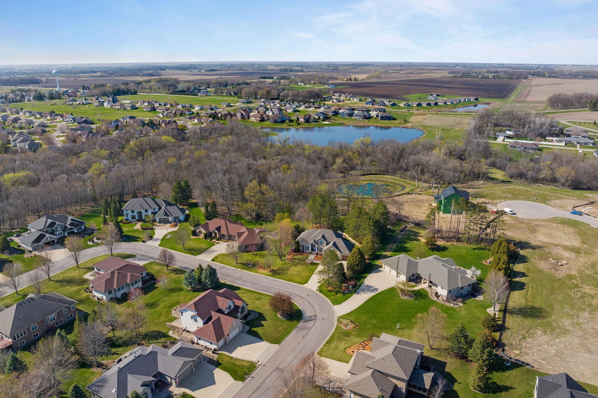 1958 Woodcrest Drive NE