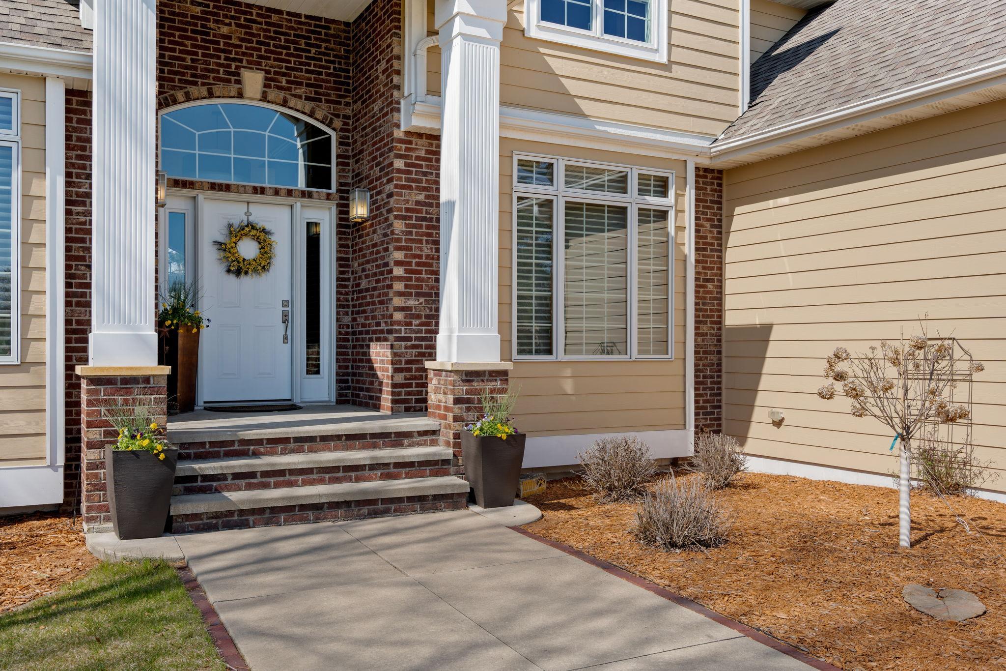 1958 Woodcrest Drive NE