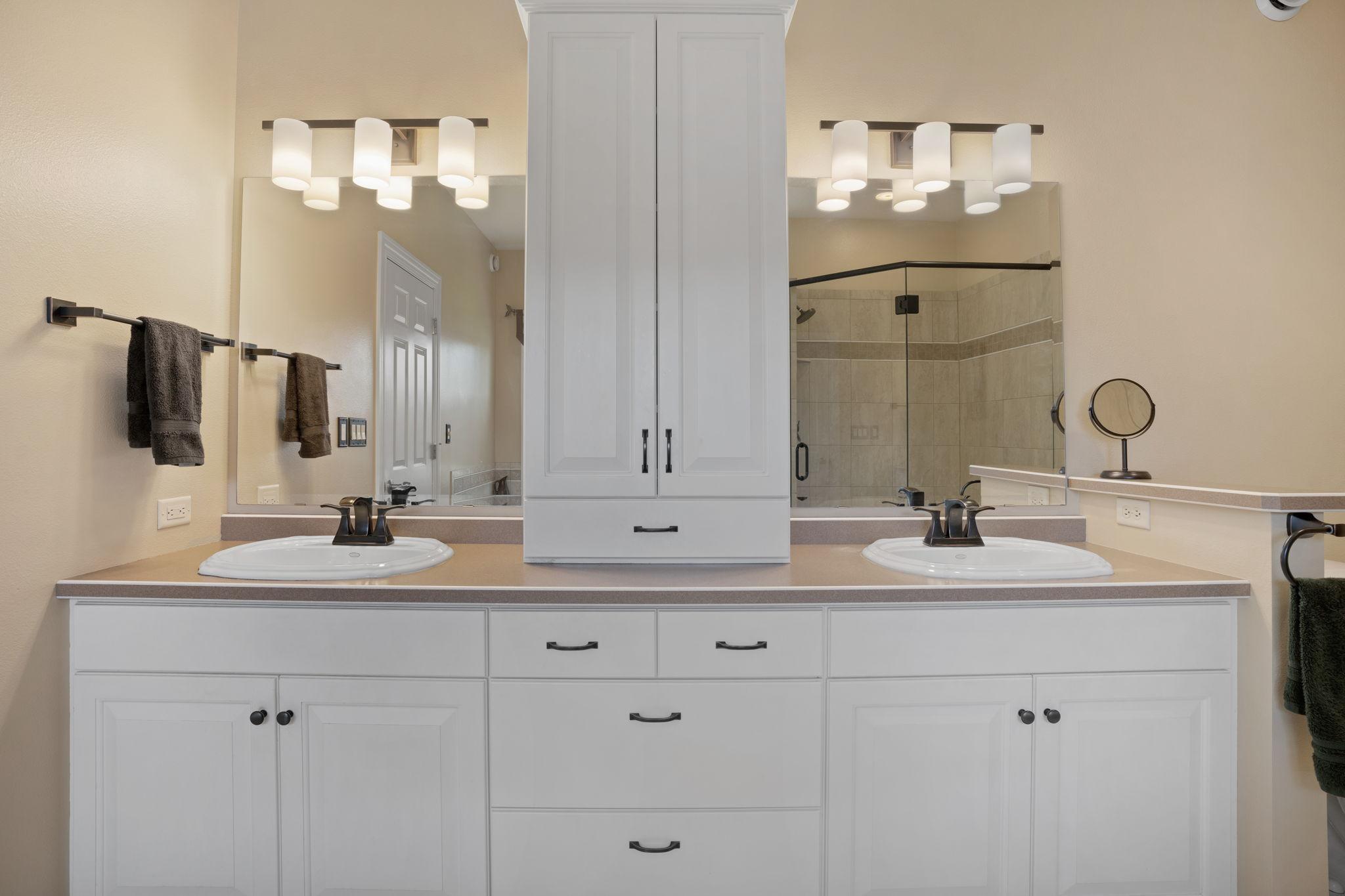 1958 Woodcrest Drive NE