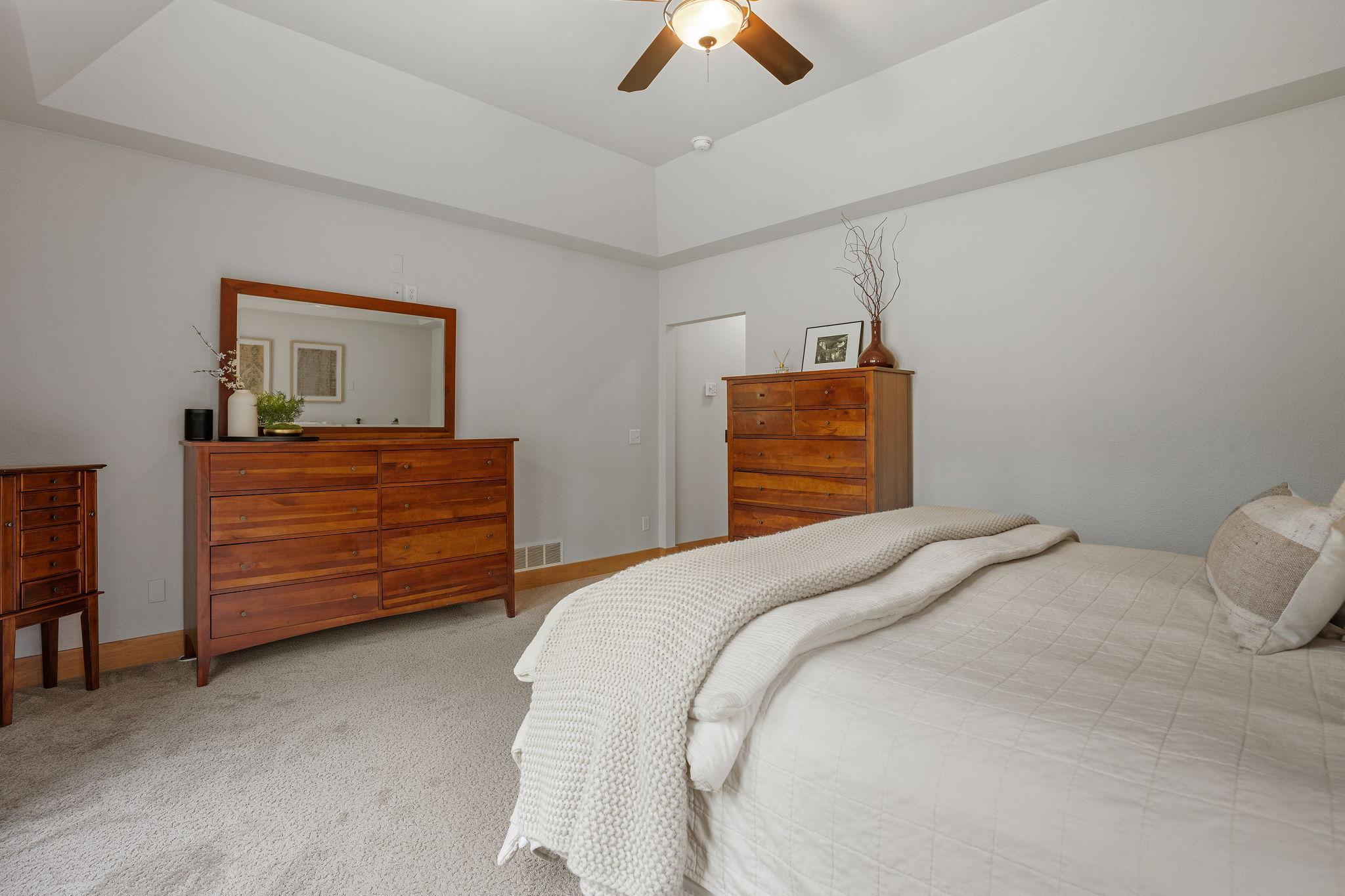 2950 Northridge Lane NE