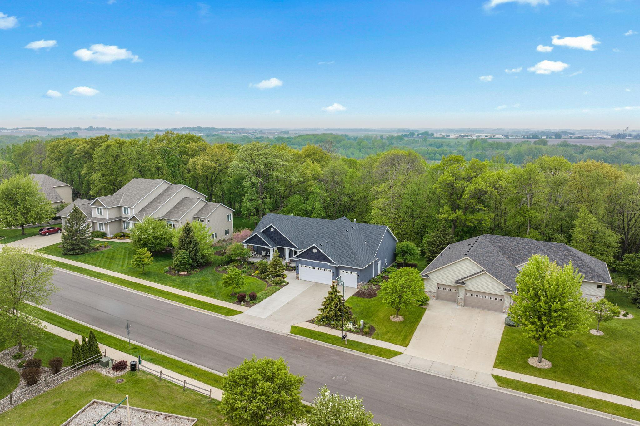 2950 Northridge Lane NE