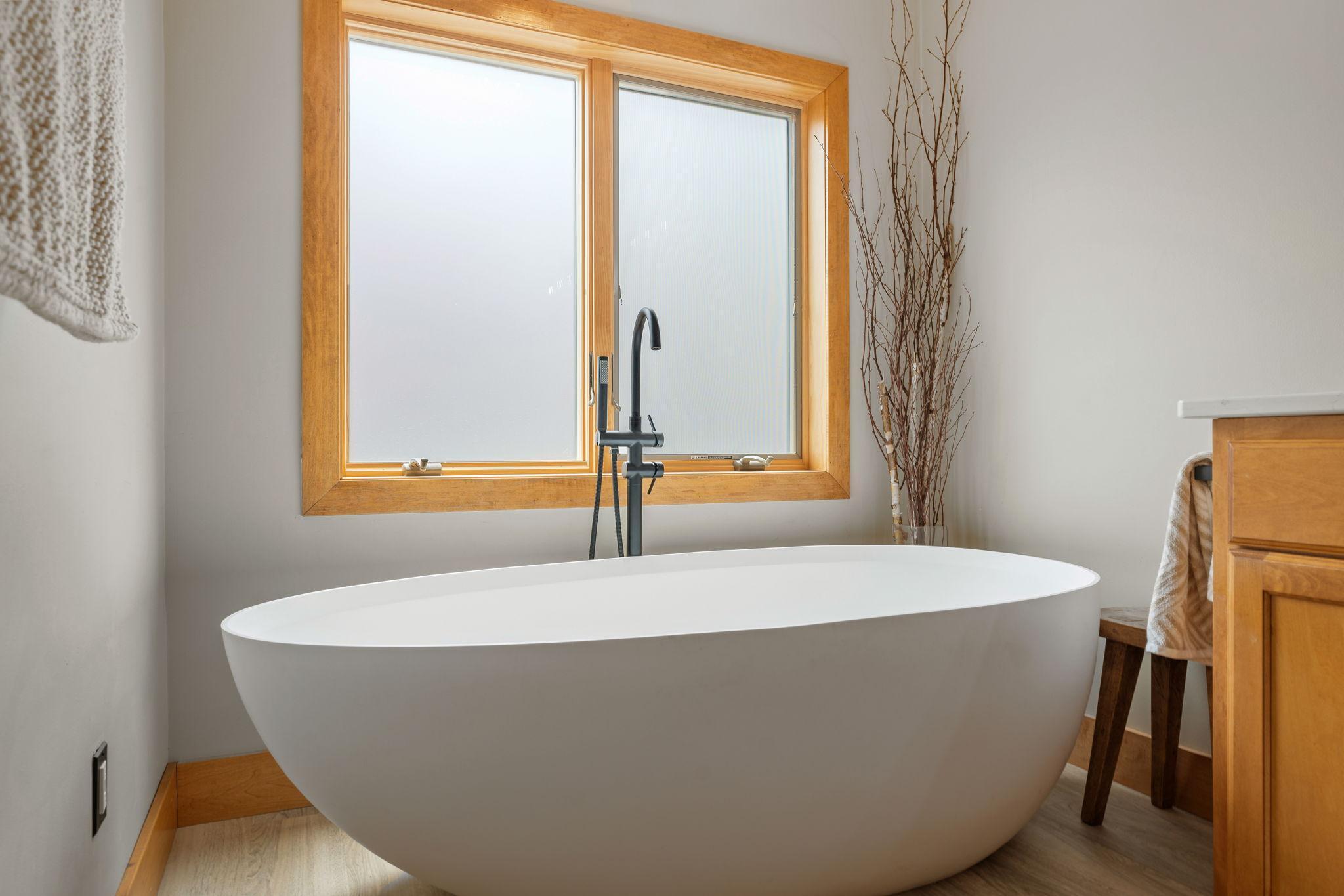 2950 Northridge Lane NE