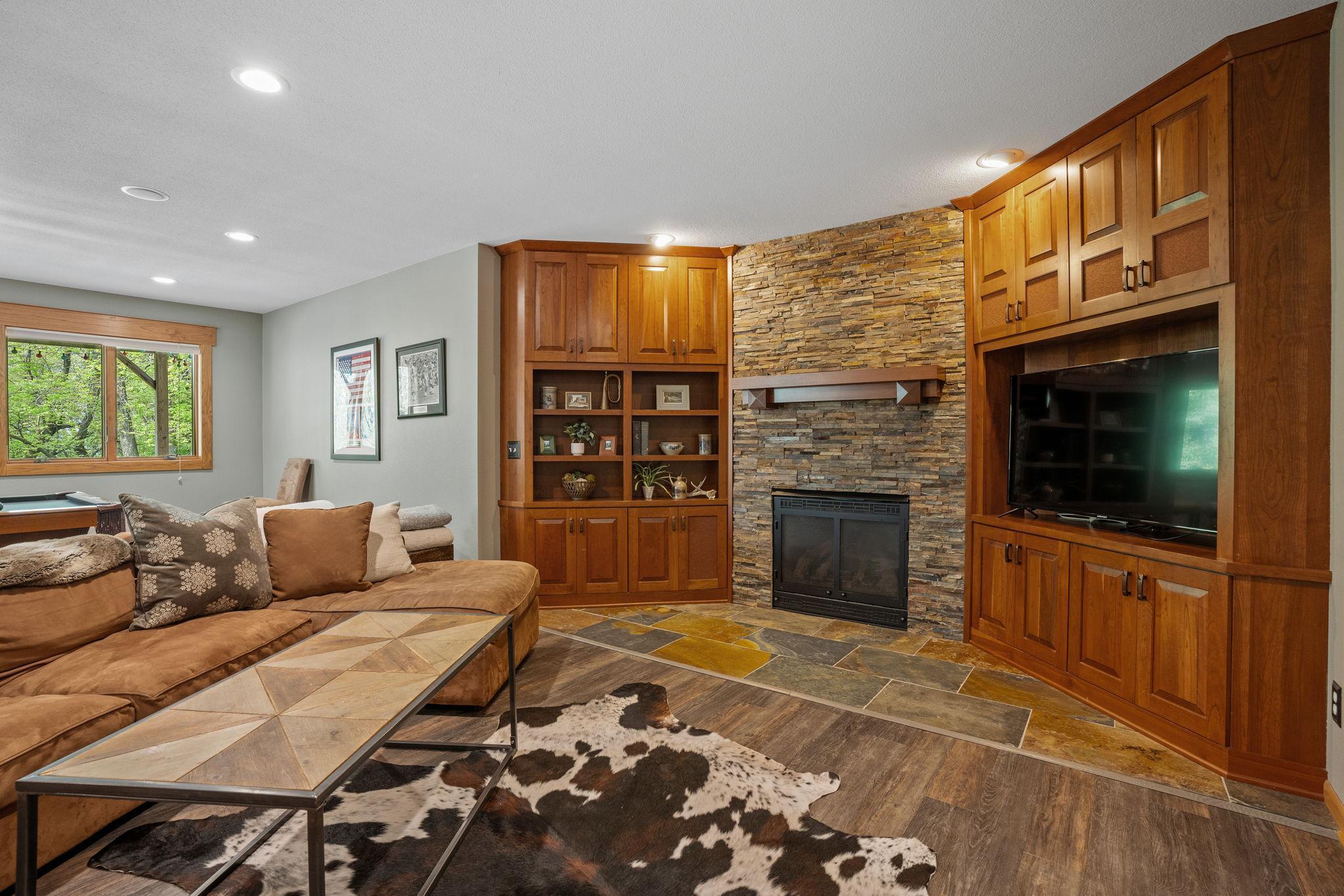 2950 Northridge Lane NE