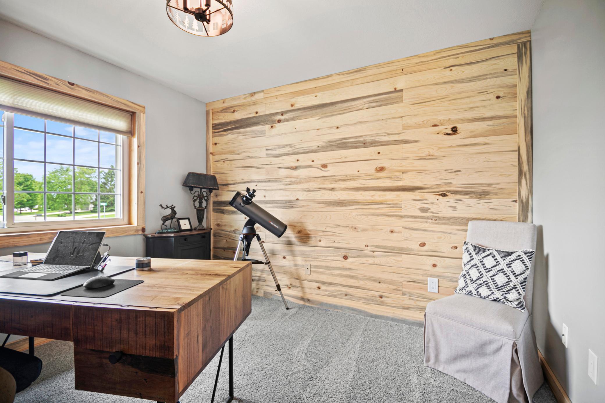 1800 Keller Place NE