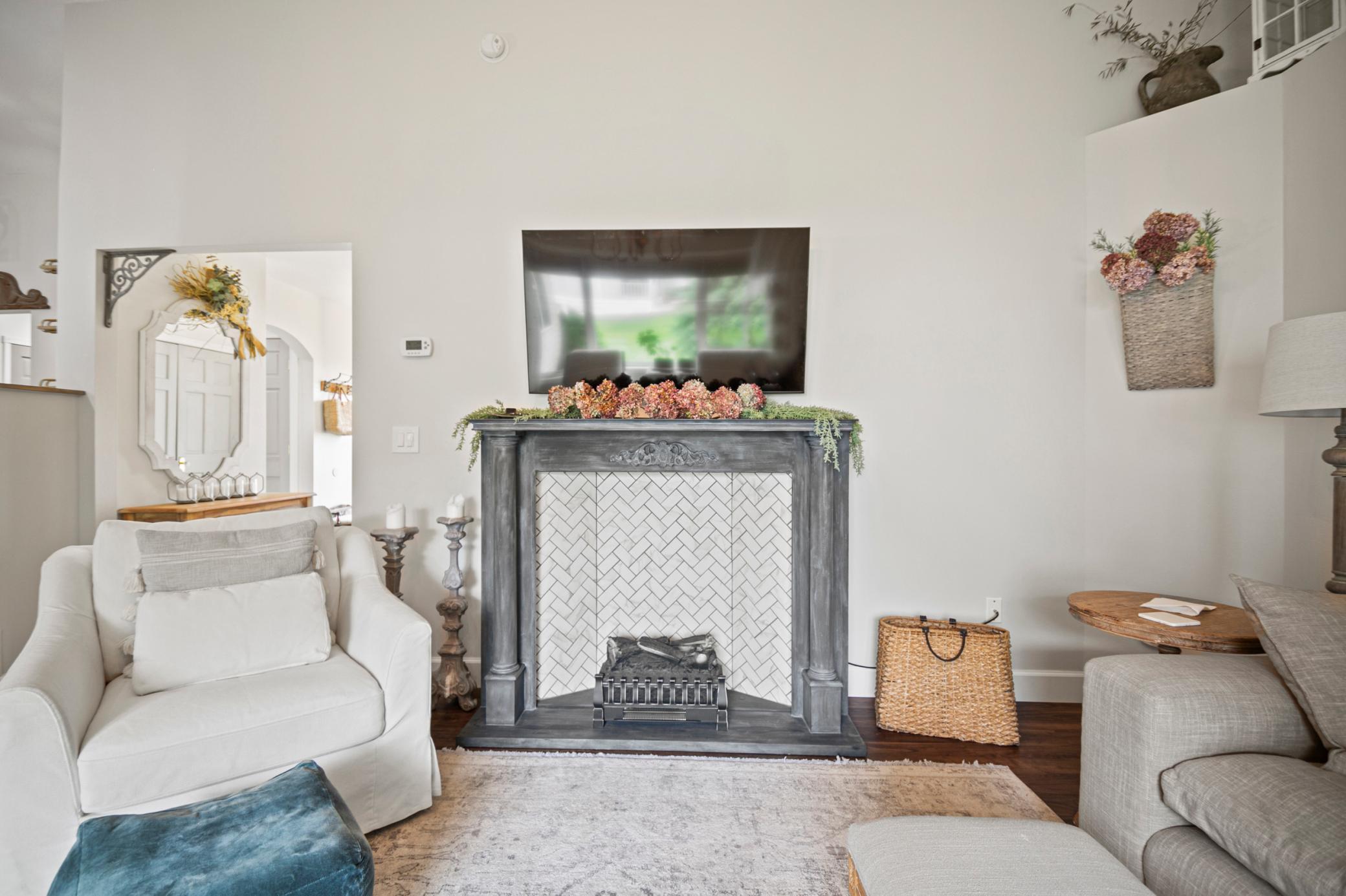 1800 Keller Place NE