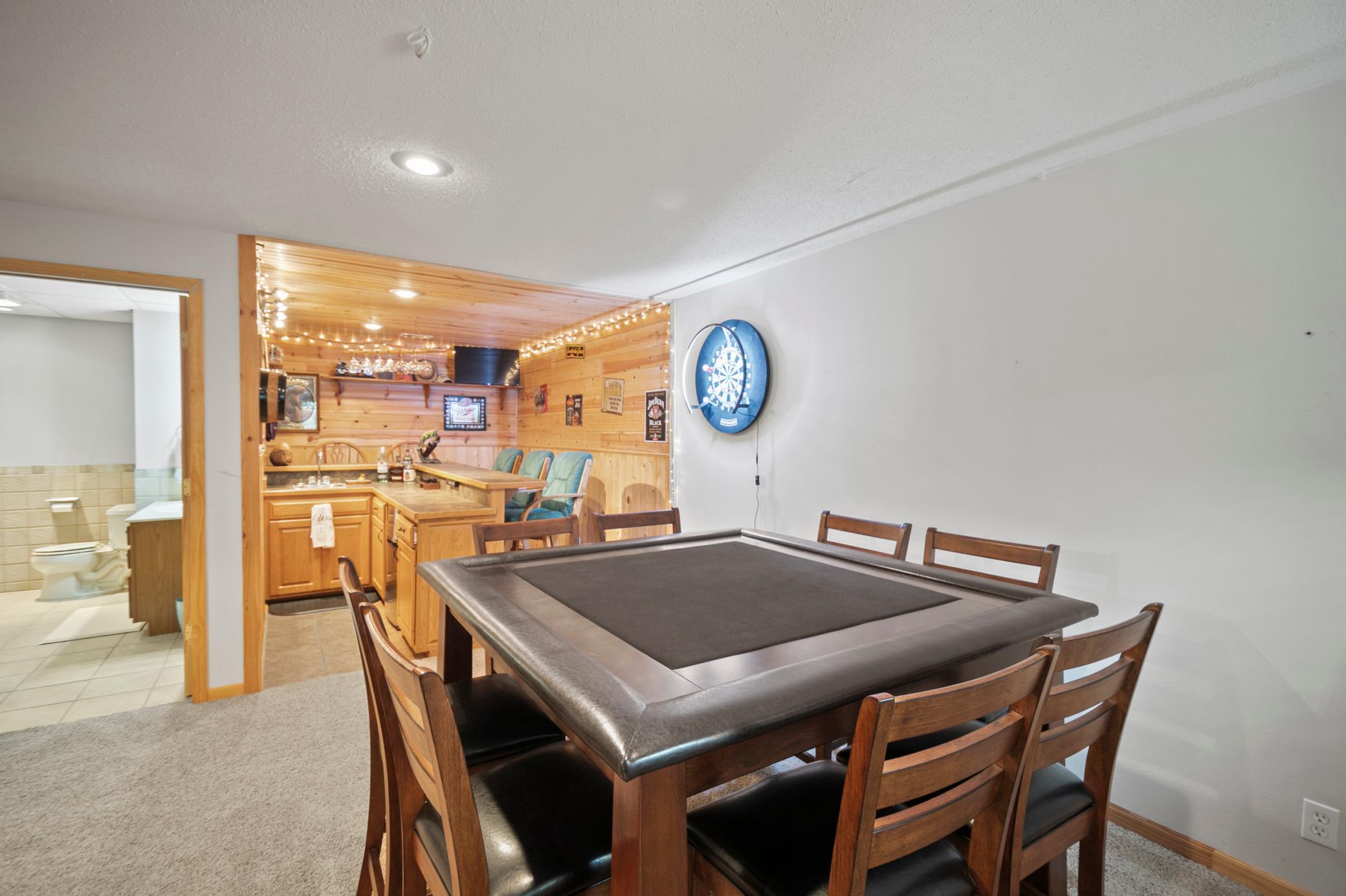 1800 Keller Place NE