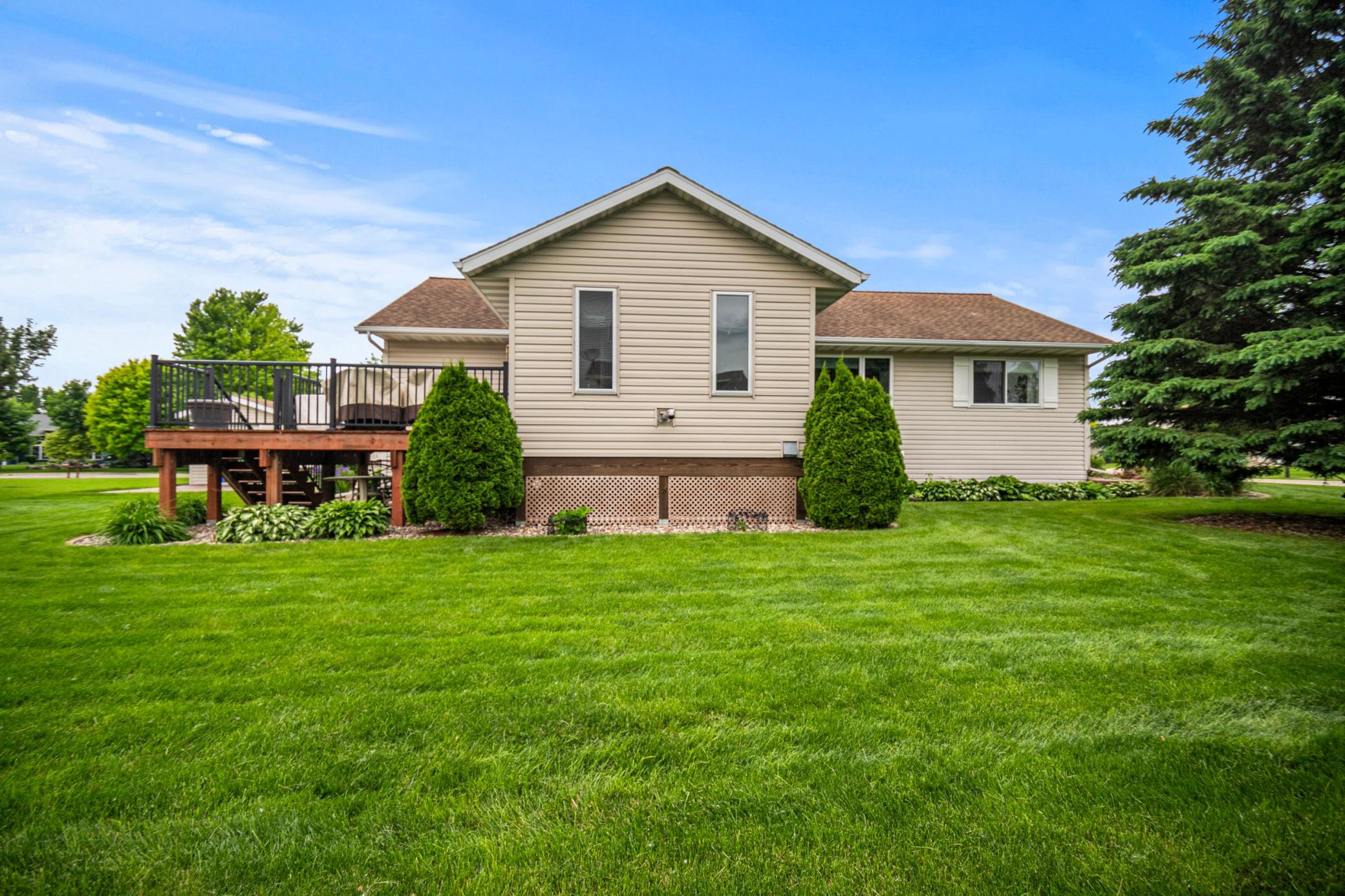 1800 Keller Place NE