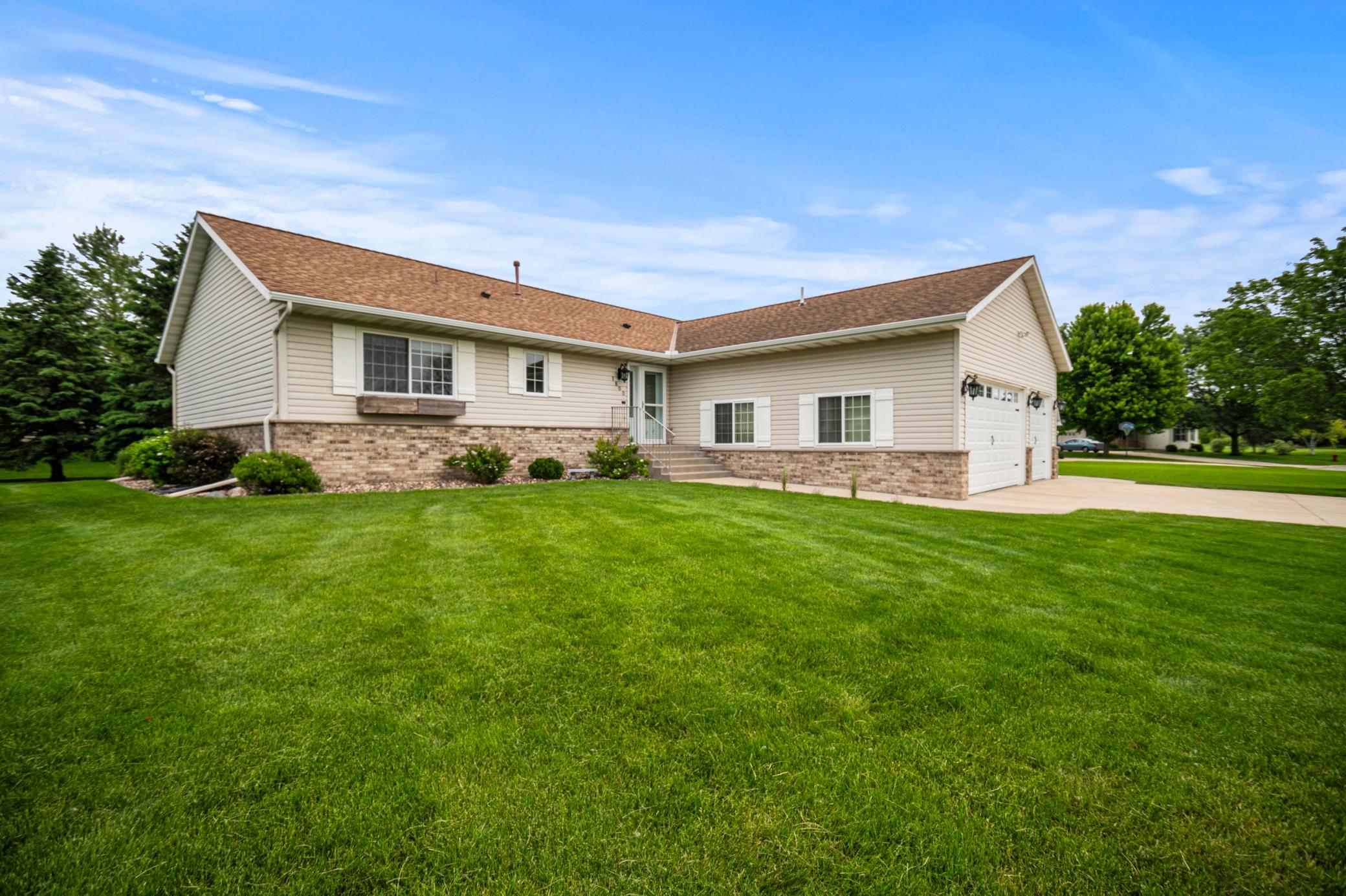 1800 Keller Place NE