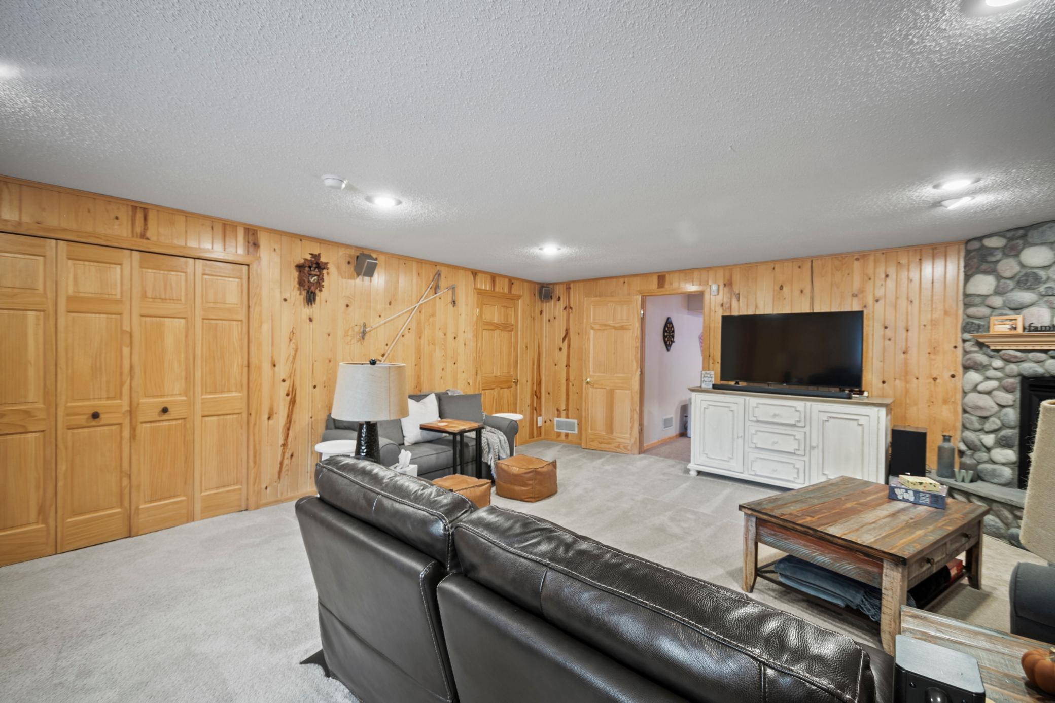 1800 Keller Place NE