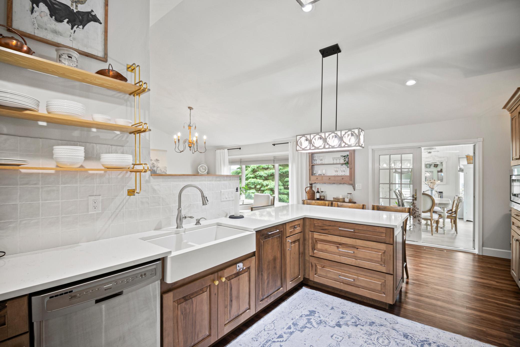 1800 Keller Place NE