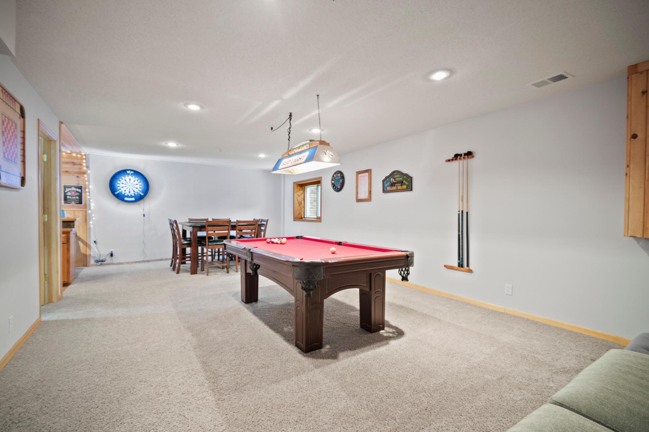 1800 Keller Place NE