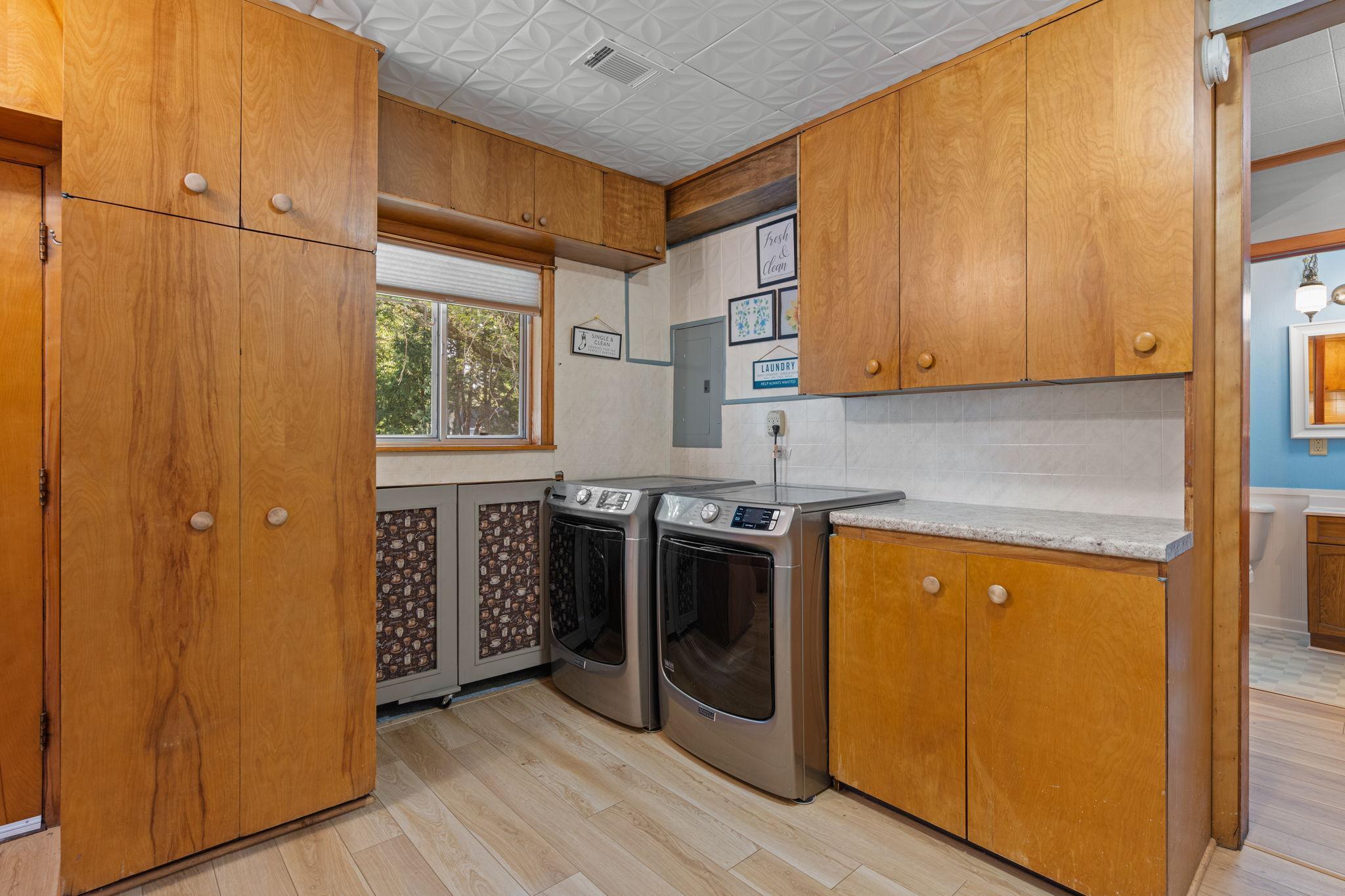 1585 SW 28th Street