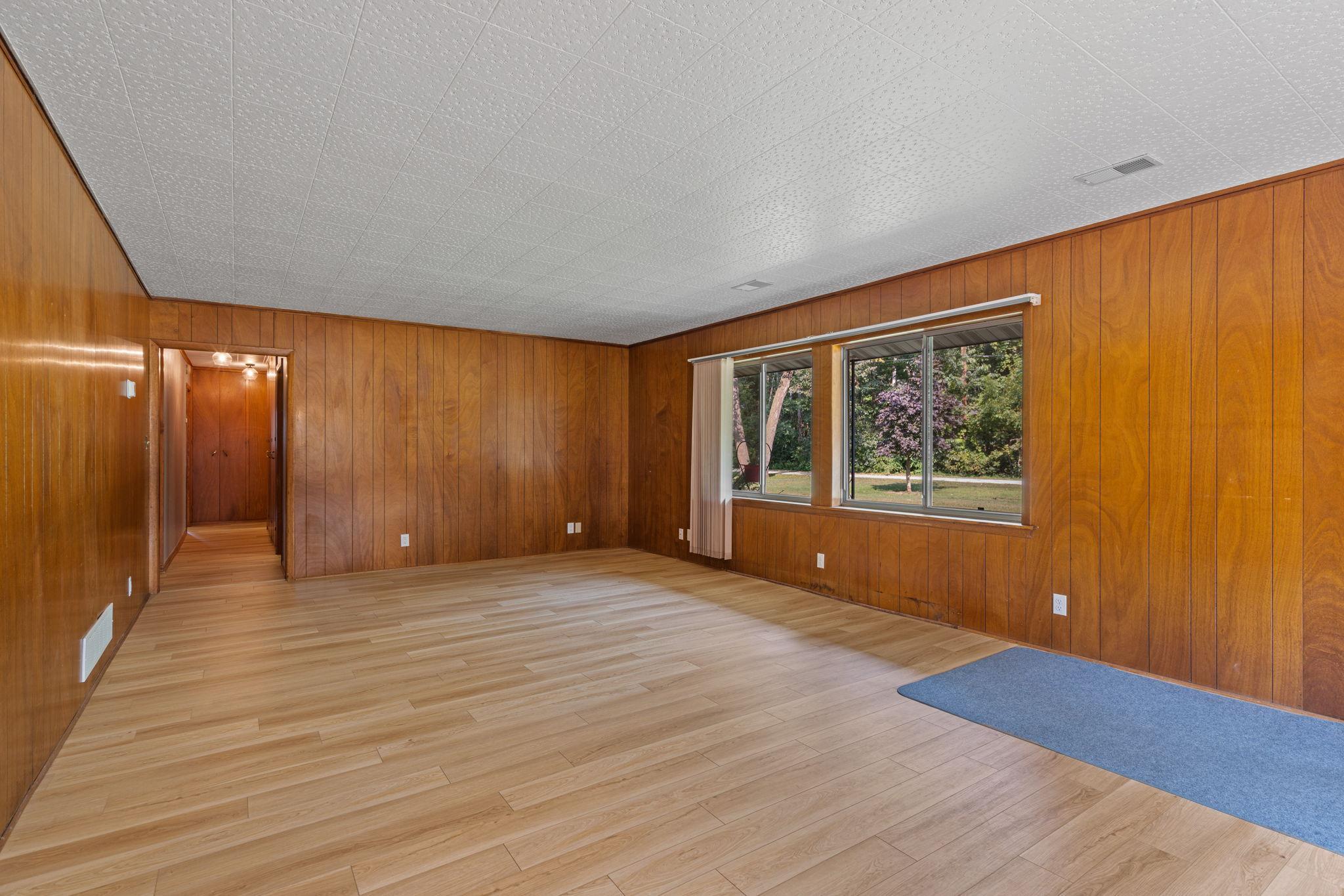 1585 SW 28th Street