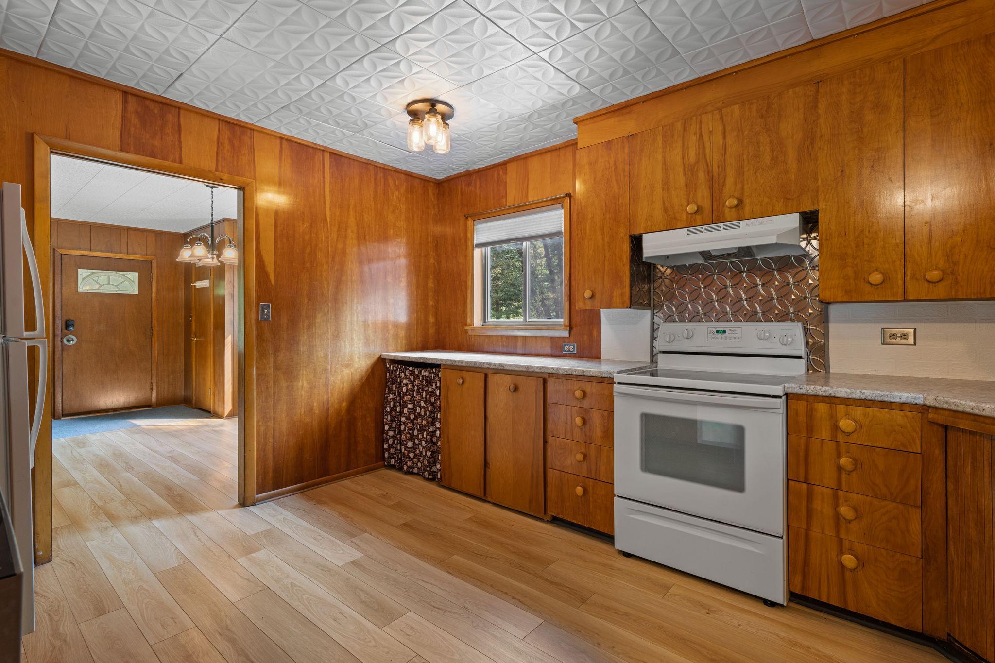 1585 SW 28th Street