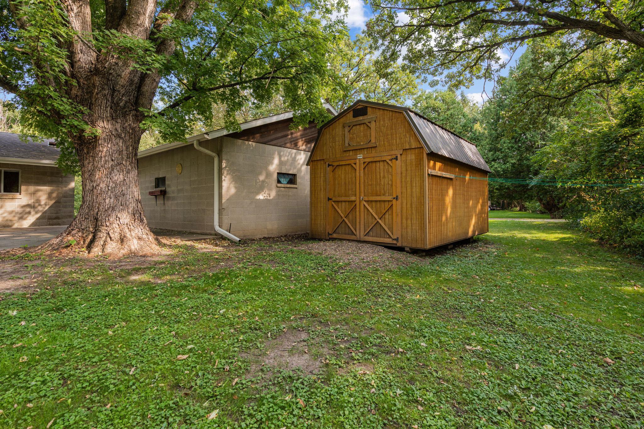1585 SW 28th Street